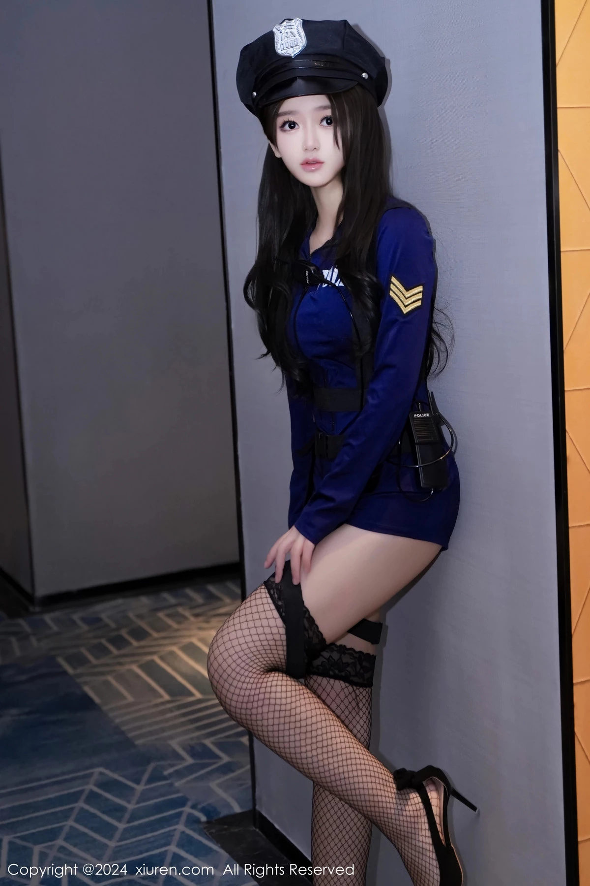 [[XiuRen秀人网]秀人网]No.8066_新人模特奶茶味的包子性感深蓝情趣制服配黑丝吊袜极致魅惑写真66P