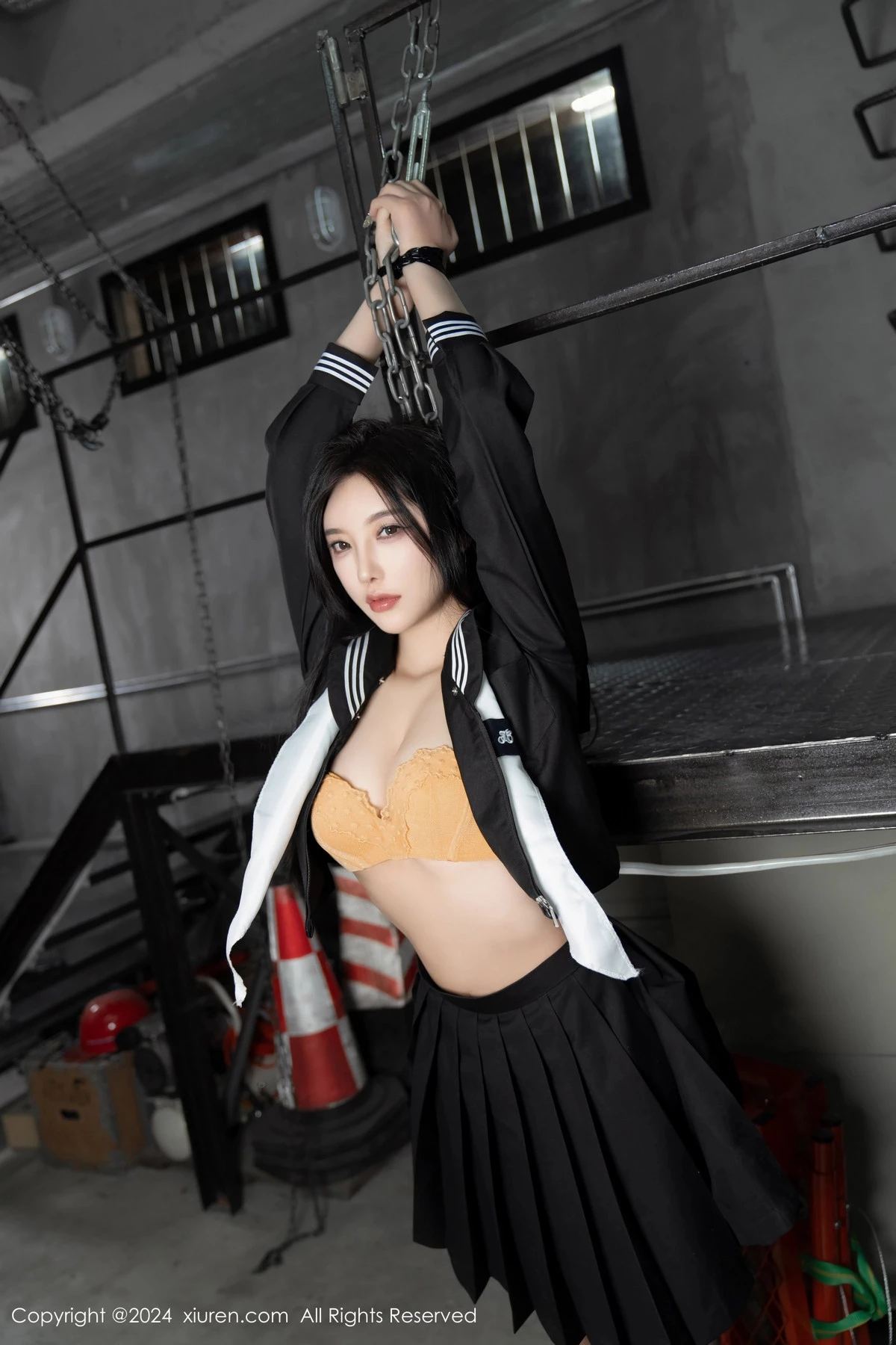 [[XiuRen秀人网]秀人网]No.8080_女神杨晨晨Yome性感黑色制服露黄色内衣秀丰腴身材完美诱惑写真90P