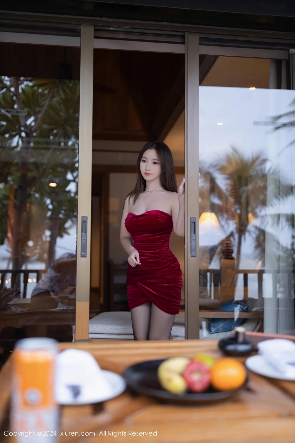 [[XiuRen秀人网]秀人网]No.8077_模特杏子Yada性感红色连衣短裙露黑色内衣秀曼妙身姿诱惑写真82P