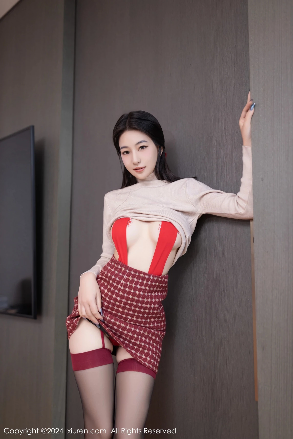 [[XiuRen秀人网]秀人网]No.8074_模特熊小诺性感红色情趣服饰配黑色网格袜丝秀曼妙身姿诱惑写真80P