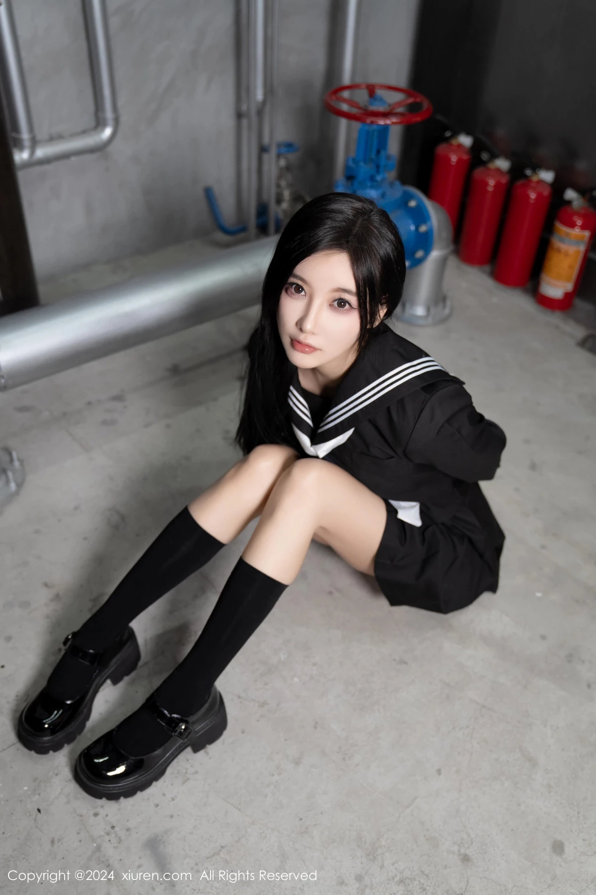 [[XiuRen秀人网]秀人网]No.8080_女神杨晨晨Yome性感黑色制服露黄色内衣秀丰腴身材完美诱惑写真90P