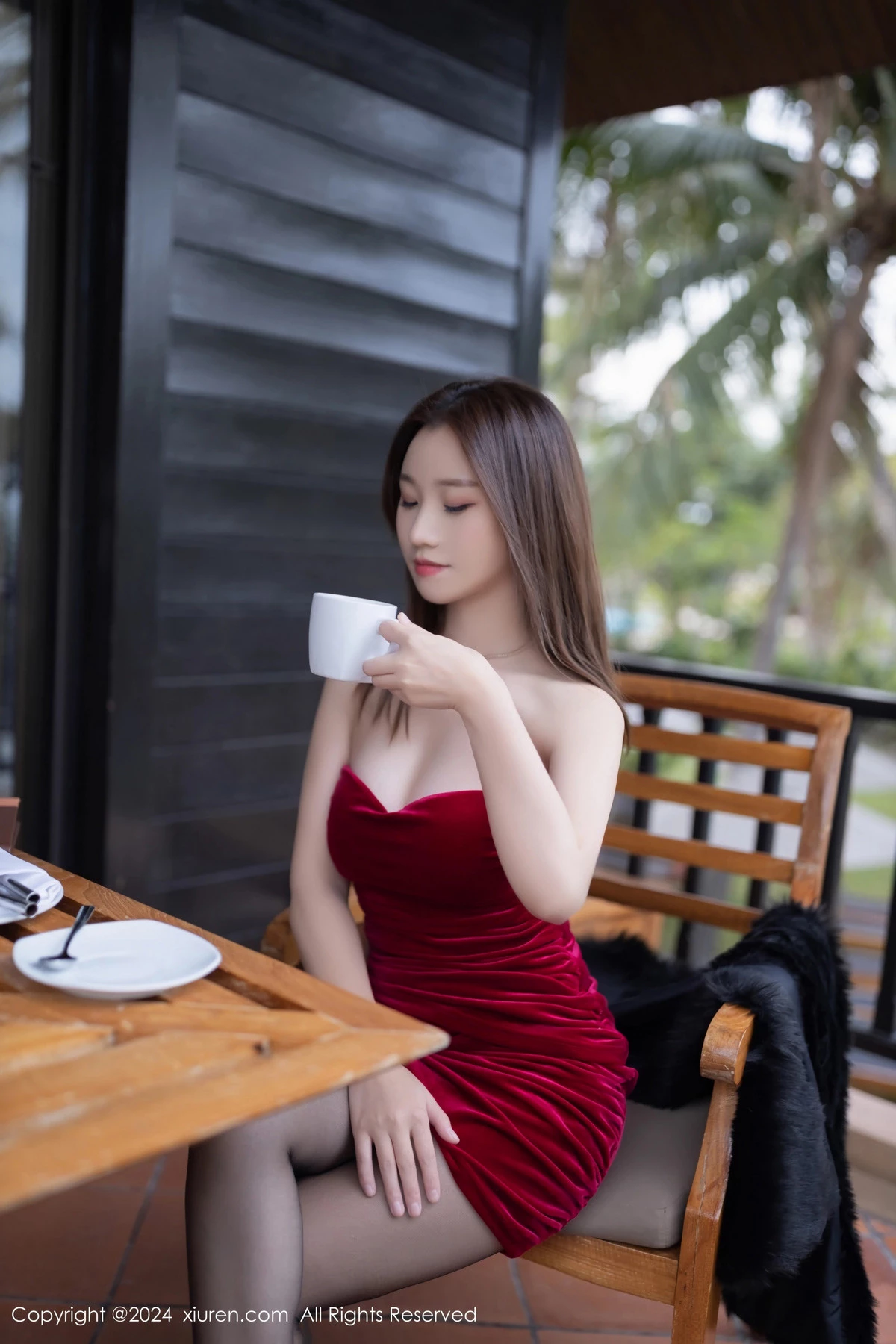 [[XiuRen秀人网]秀人网]No.8077_模特杏子Yada性感红色连衣短裙露黑色内衣秀曼妙身姿诱惑写真82P