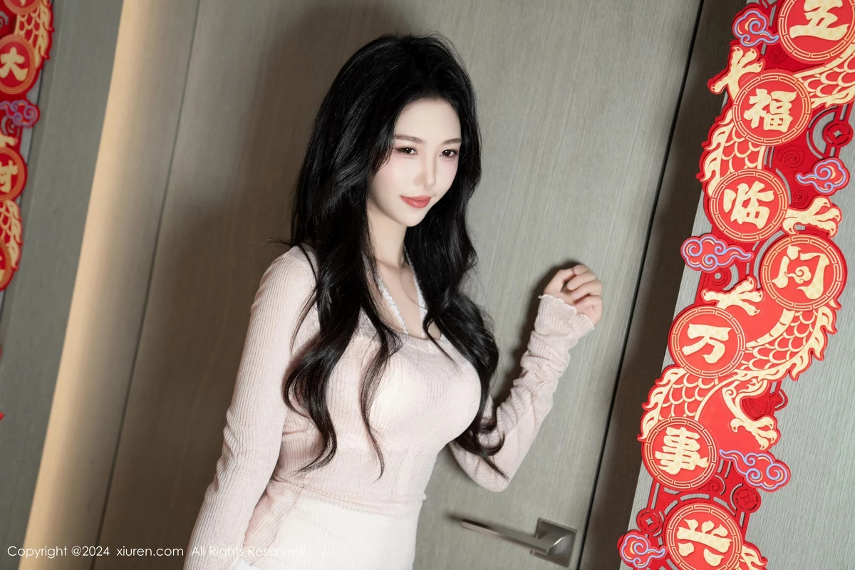 [[XiuRen秀人网]秀人网]No.8086_模特利世情节拍摄性感浅粉上衣配短裙露淡粉内衣完美诱惑写真105P