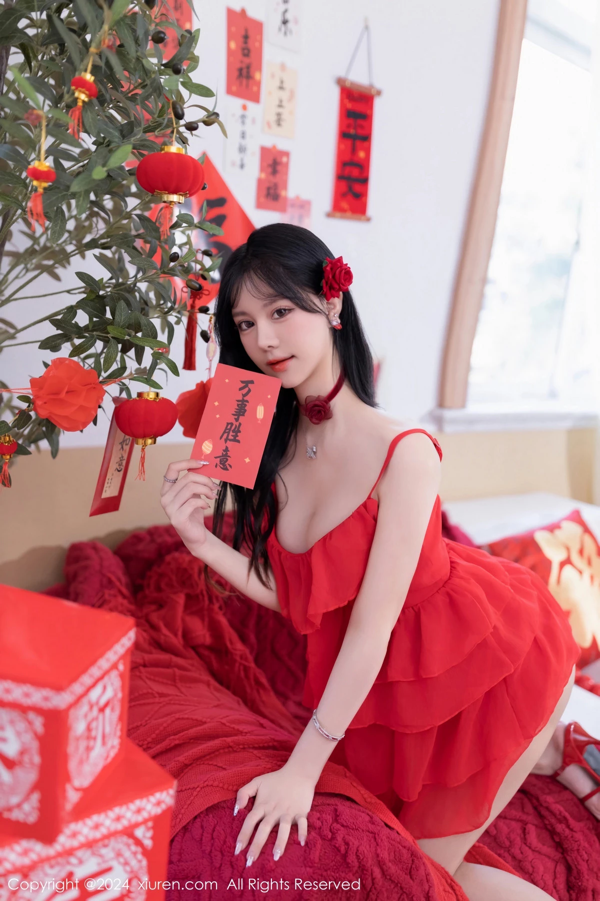 [[XiuRen秀人网]秀人网]No.8098_模特幼幼贺新春主题性感红色吊带短裙秀完美身材迷人诱惑写真82P