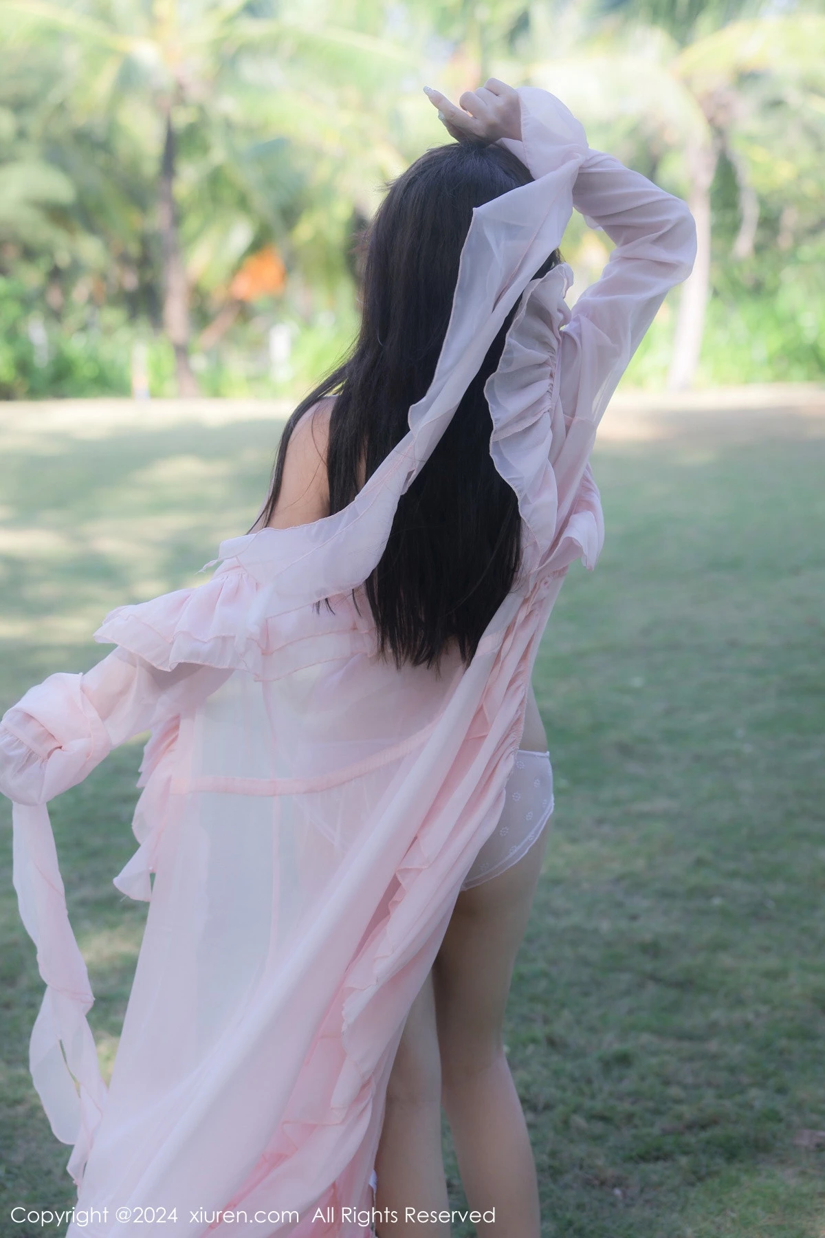[[XiuRen秀人网]秀人网]No.8007_模特小薯条nienie户外性感粉色薄纱长裙半脱秀惹火身材诱惑写真59P