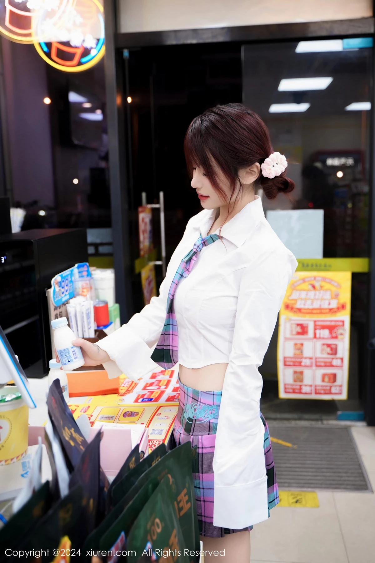 [[XiuRen秀人网]秀人网]No.8015_模特美七Mia性感白T配格子短裙露白色内衣秀丰腴身材诱惑写真75P