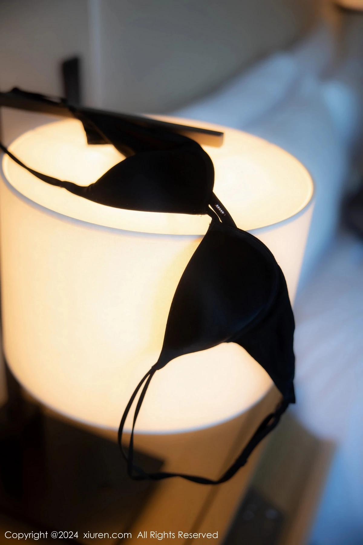 [[XiuRen秀人网]秀人网]No.8016_模特杉菜性感灰色连衣短裙露黑色内衣配超薄黑丝秀美腿诱惑写真82P