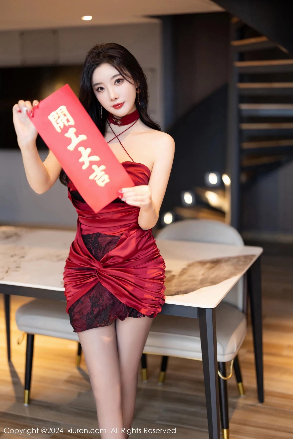 [[XiuRen秀人网]秀人网]No.8103_女神杨晨晨Yome性感连衣短裙+红色蕾丝内衣秀完美身材诱惑写真85P