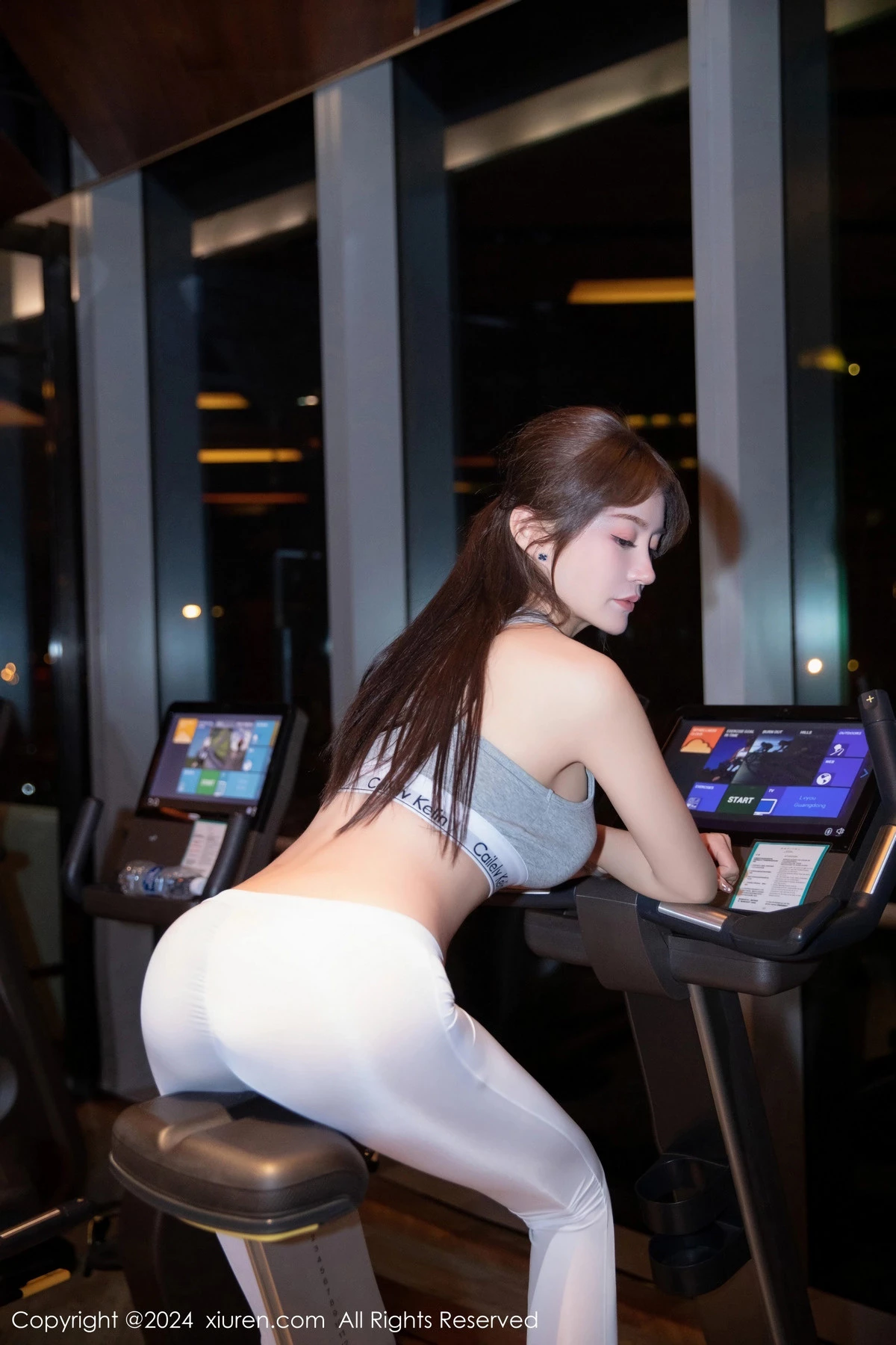 [[XiuRen秀人网]秀人网]No.8140_模特林幼一健身场所性感紧身运动服饰秀完美身材迷人诱惑写真77P