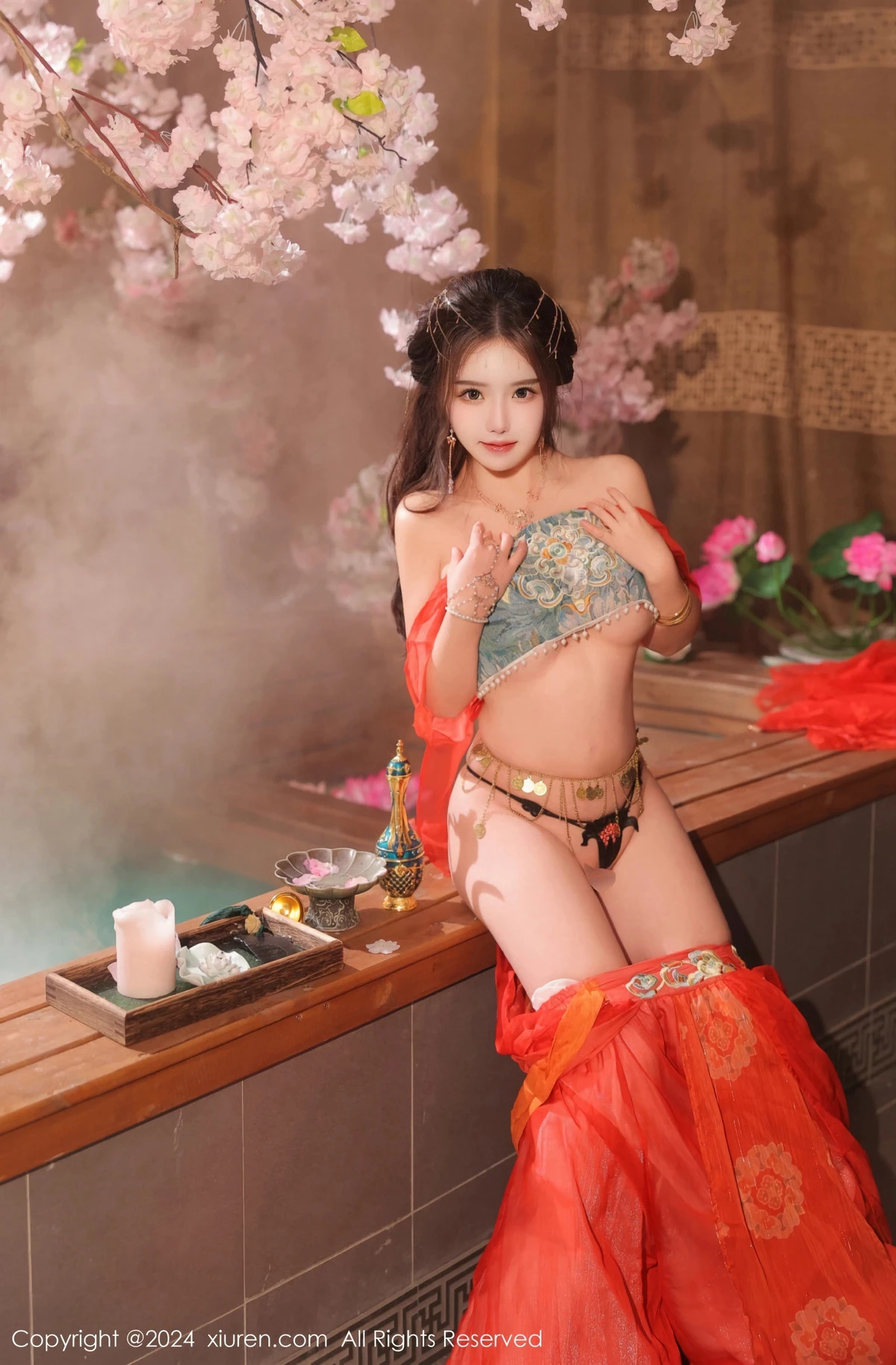 [[XiuRen秀人网]秀人网]No.8146_模特小薯条nienie性感红色古装服饰配白丝袜秀完美身材诱惑写真82P