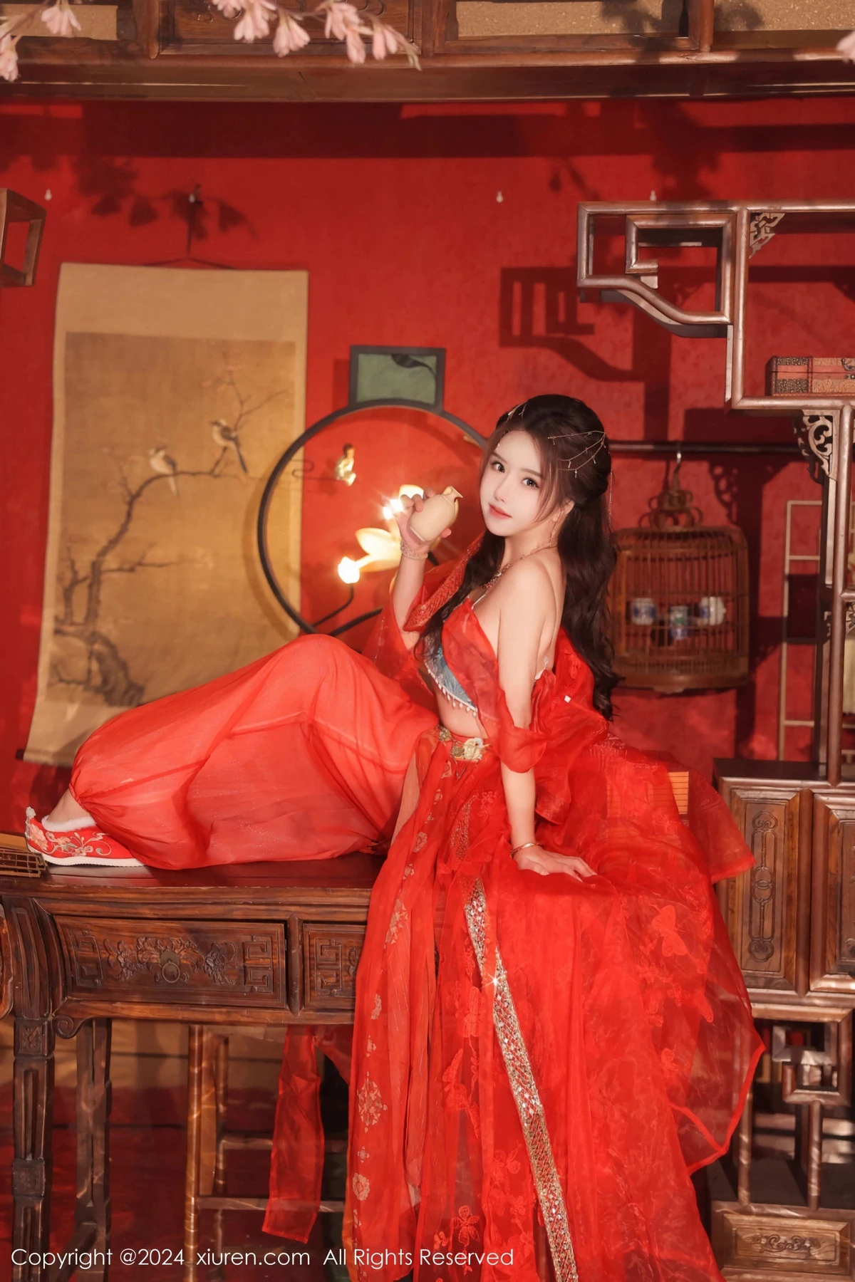 [[XiuRen秀人网]秀人网]No.8146_模特小薯条nienie性感红色古装服饰配白丝袜秀完美身材诱惑写真82P