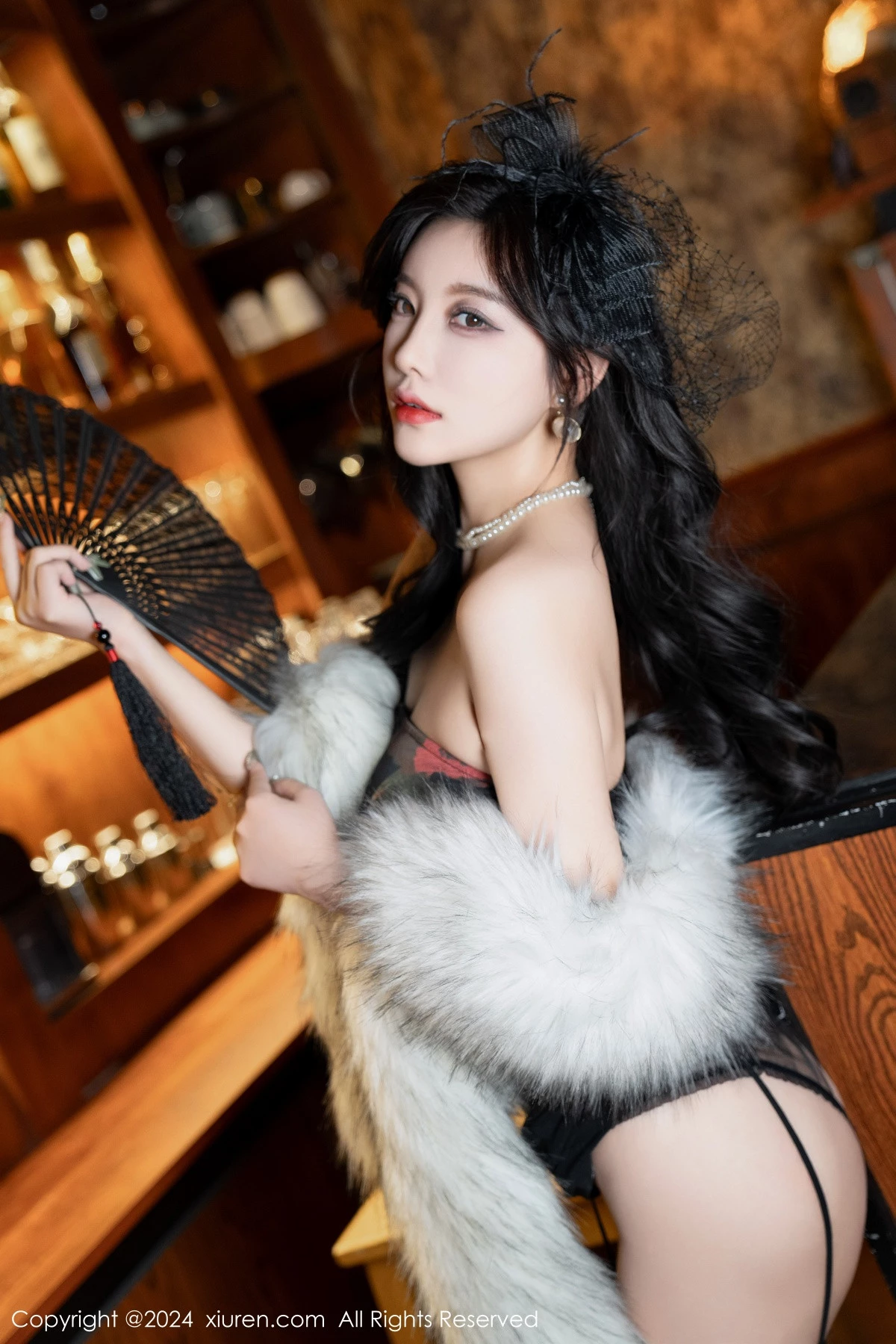 [[XiuRen秀人网]秀人网]No.8169_女神杨晨晨Yome性感深色露肩连衣短裙配黑丝吊袜完美诱惑写真90P