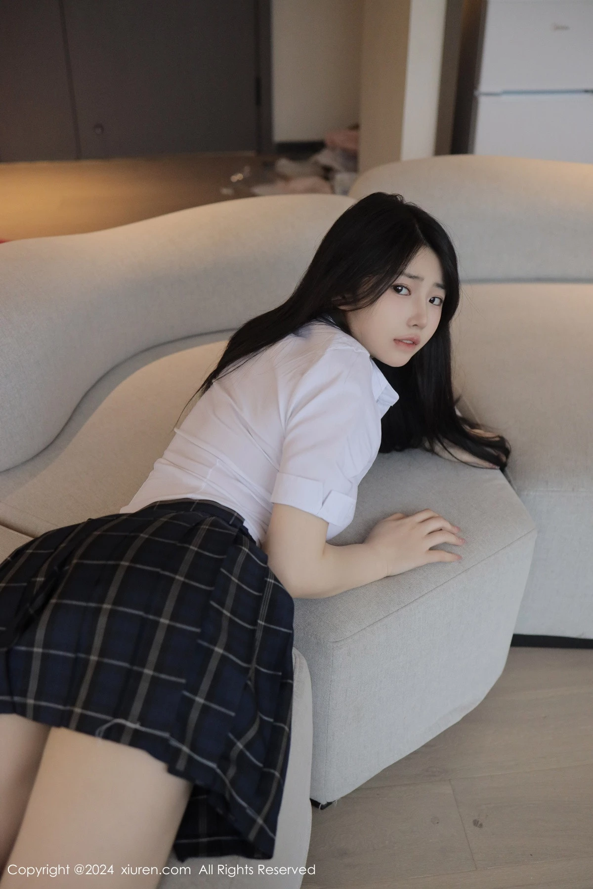 [[XiuRen秀人网]秀人网]No.8173_模特陈小花性感白衬衫配黑色格子短裙秀曼妙身姿迷人诱惑写真83P