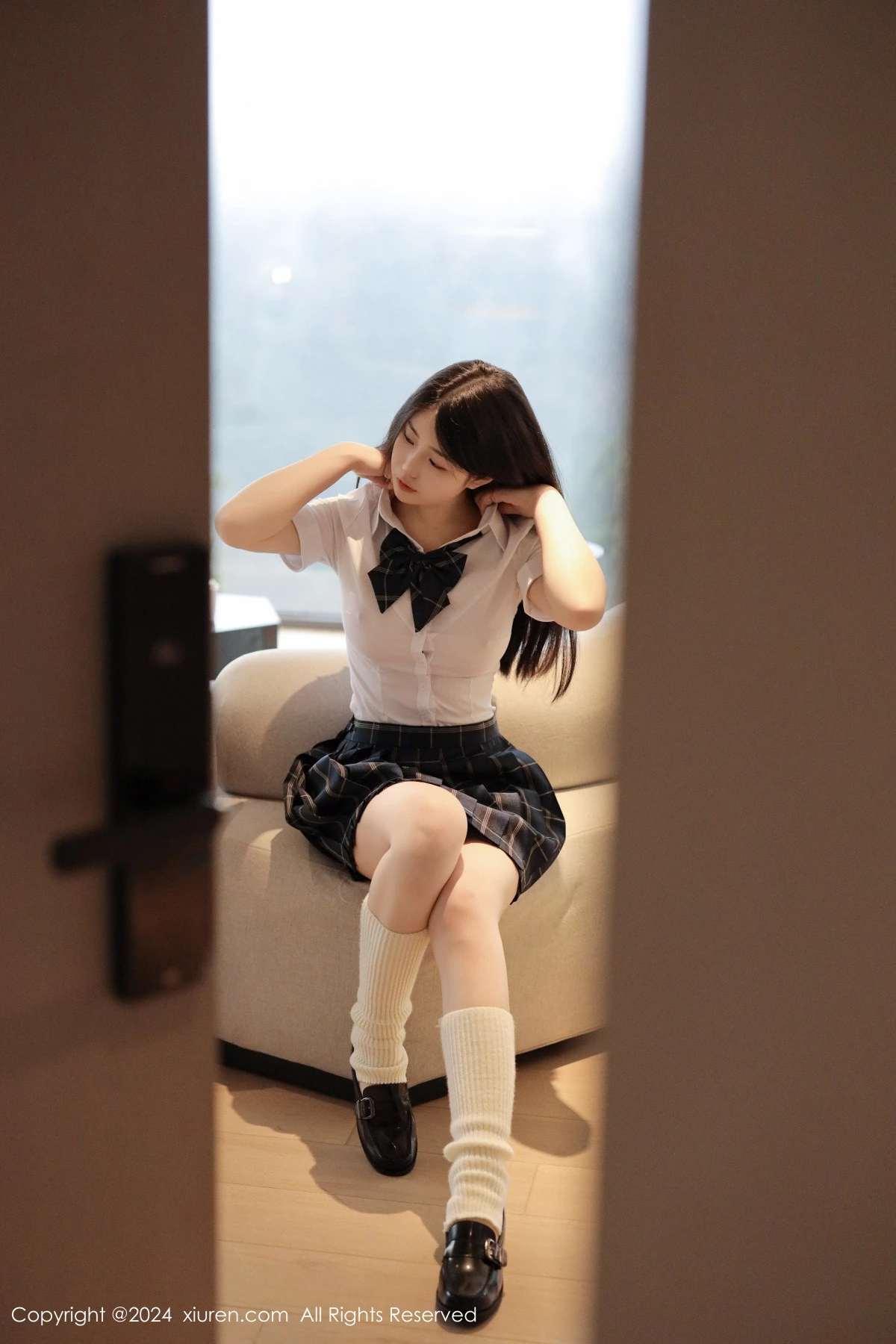 [[XiuRen秀人网]秀人网]No.8173_模特陈小花性感白衬衫配黑色格子短裙秀曼妙身姿迷人诱惑写真83P