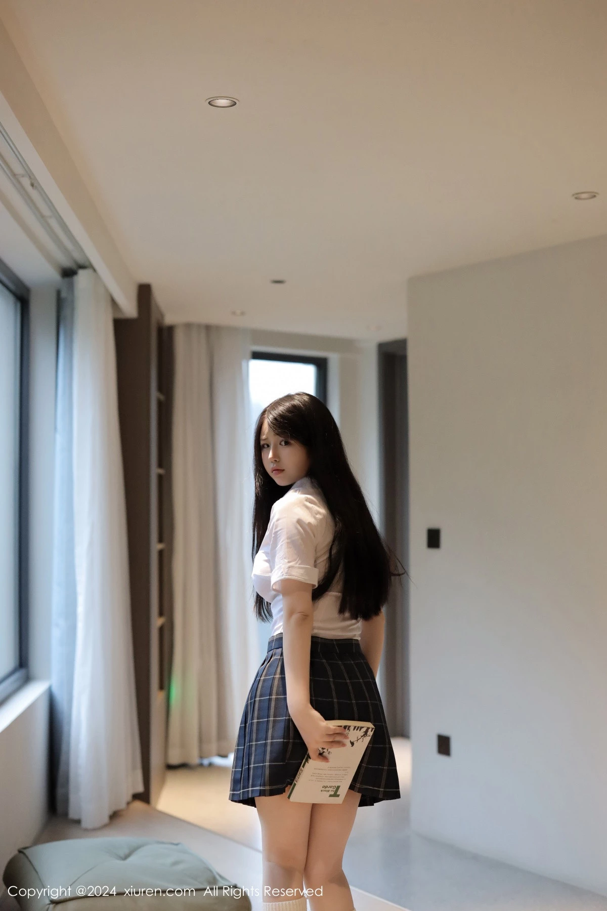 [[XiuRen秀人网]秀人网]No.8173_模特陈小花性感白衬衫配黑色格子短裙秀曼妙身姿迷人诱惑写真83P