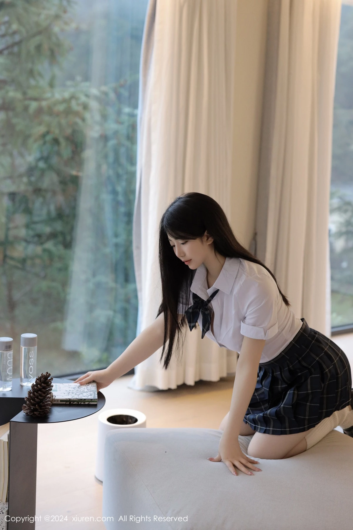 [[XiuRen秀人网]秀人网]No.8173_模特陈小花性感白衬衫配黑色格子短裙秀曼妙身姿迷人诱惑写真83P