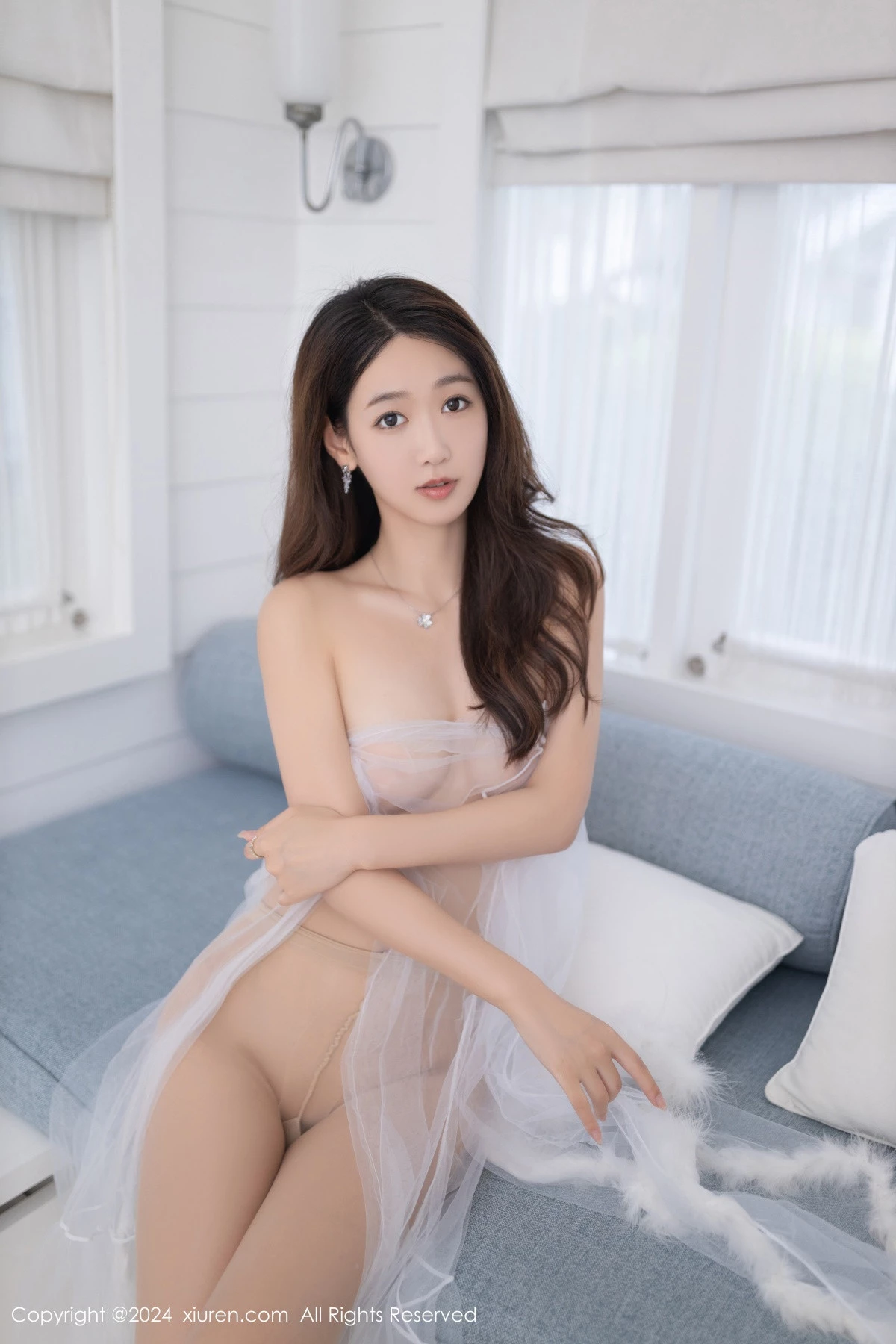 [[XiuRen秀人网]秀人网]No.8174_模特唐安琪私房性感薄透白纱裙配白丝袜秀曼妙身姿撩人诱惑写真80P