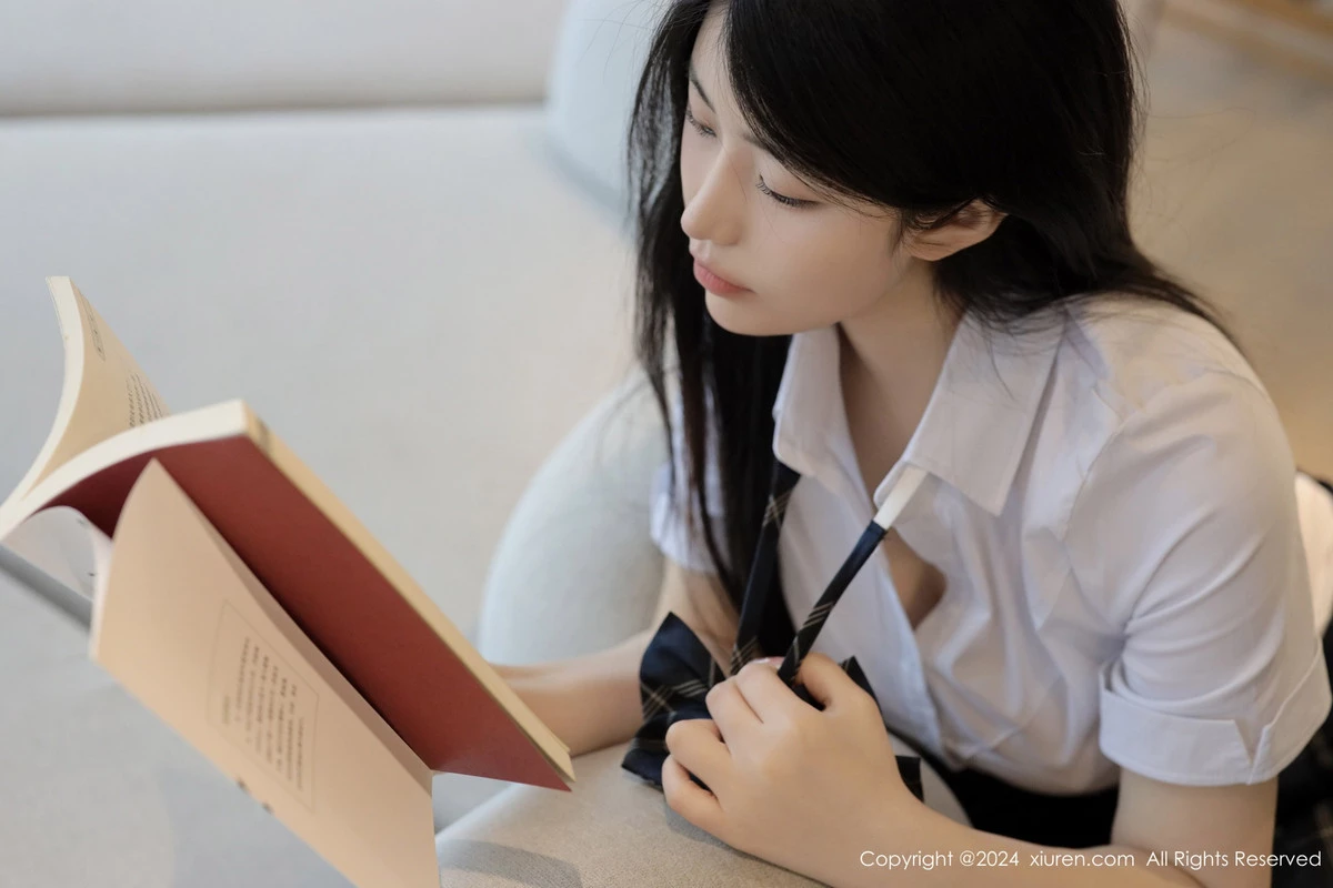 [[XiuRen秀人网]秀人网]No.8173_模特陈小花性感白衬衫配黑色格子短裙秀曼妙身姿迷人诱惑写真83P