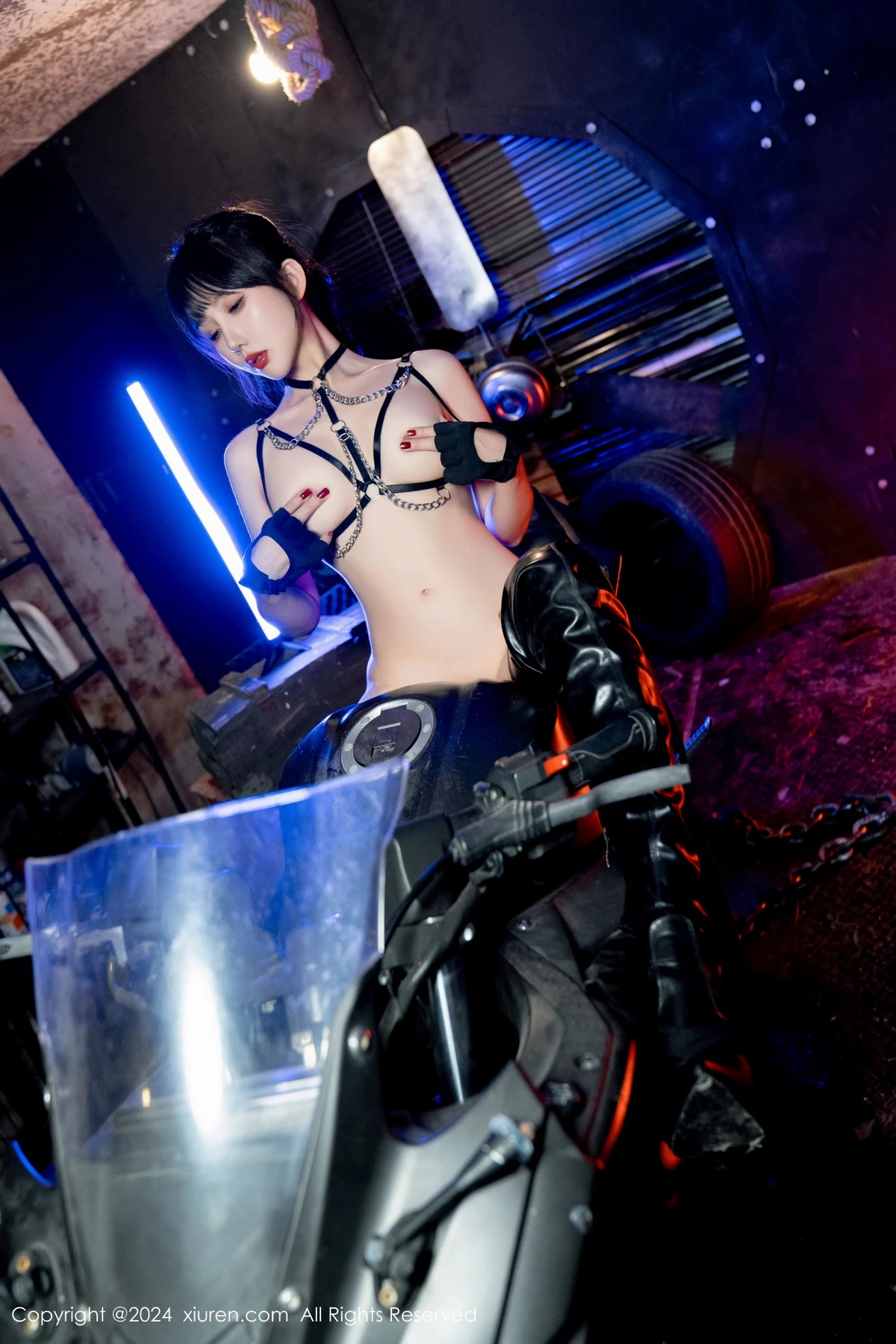 [[XiuRen秀人网]秀人网]No.8177_模特波巧酱冷艳女特工主题性感黑色镂空服饰秀曼妙身姿诱惑写真91P