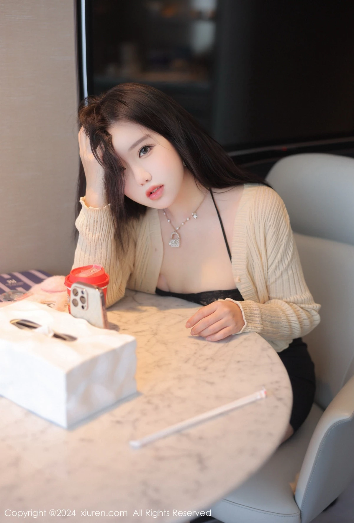 [[XiuRen秀人网]秀人网]No.8181_模特小薯条nienie剧情演绎性感黑色蕾丝服饰秀惹火身材诱惑写真85P