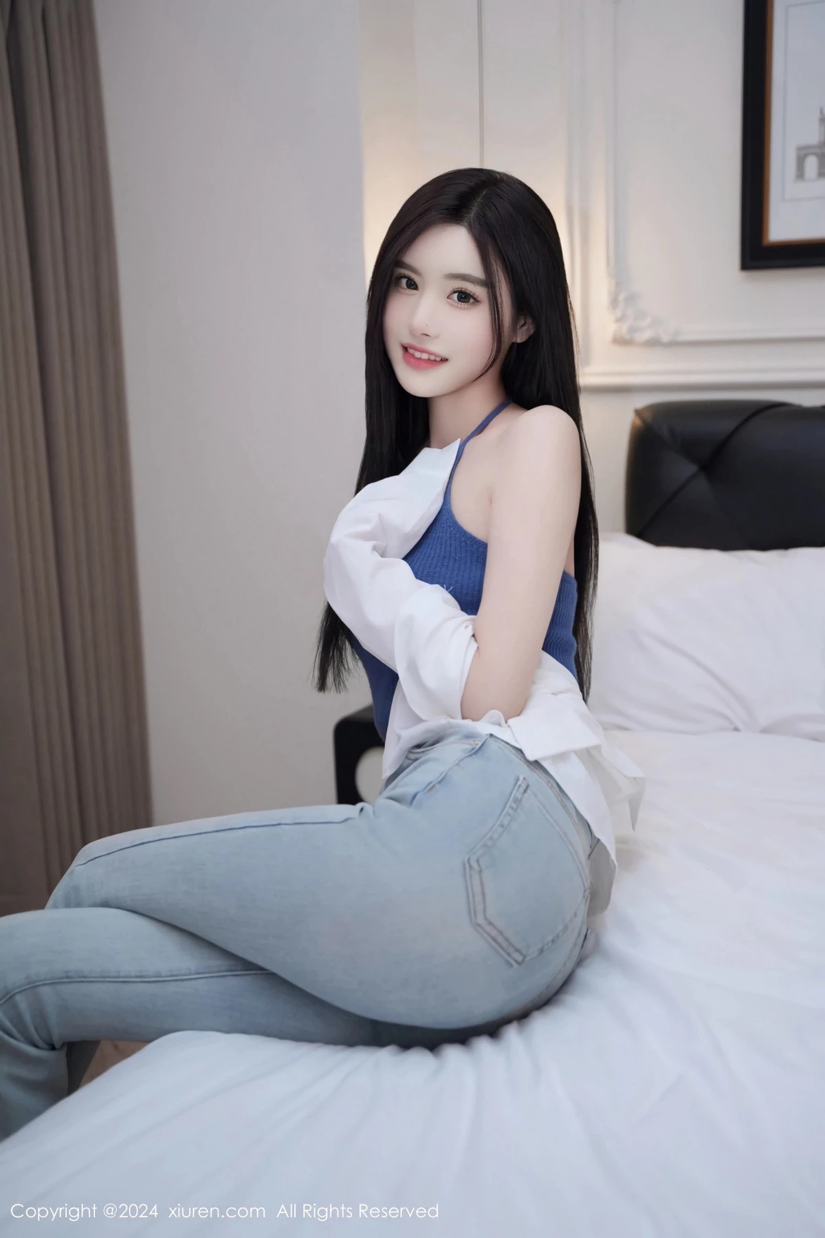 [[XiuRen秀人网]秀人网]No.8186_模特晚苏susu性感白衬衣配牛仔裤露蓝色内衣秀完美身材诱惑写真67P