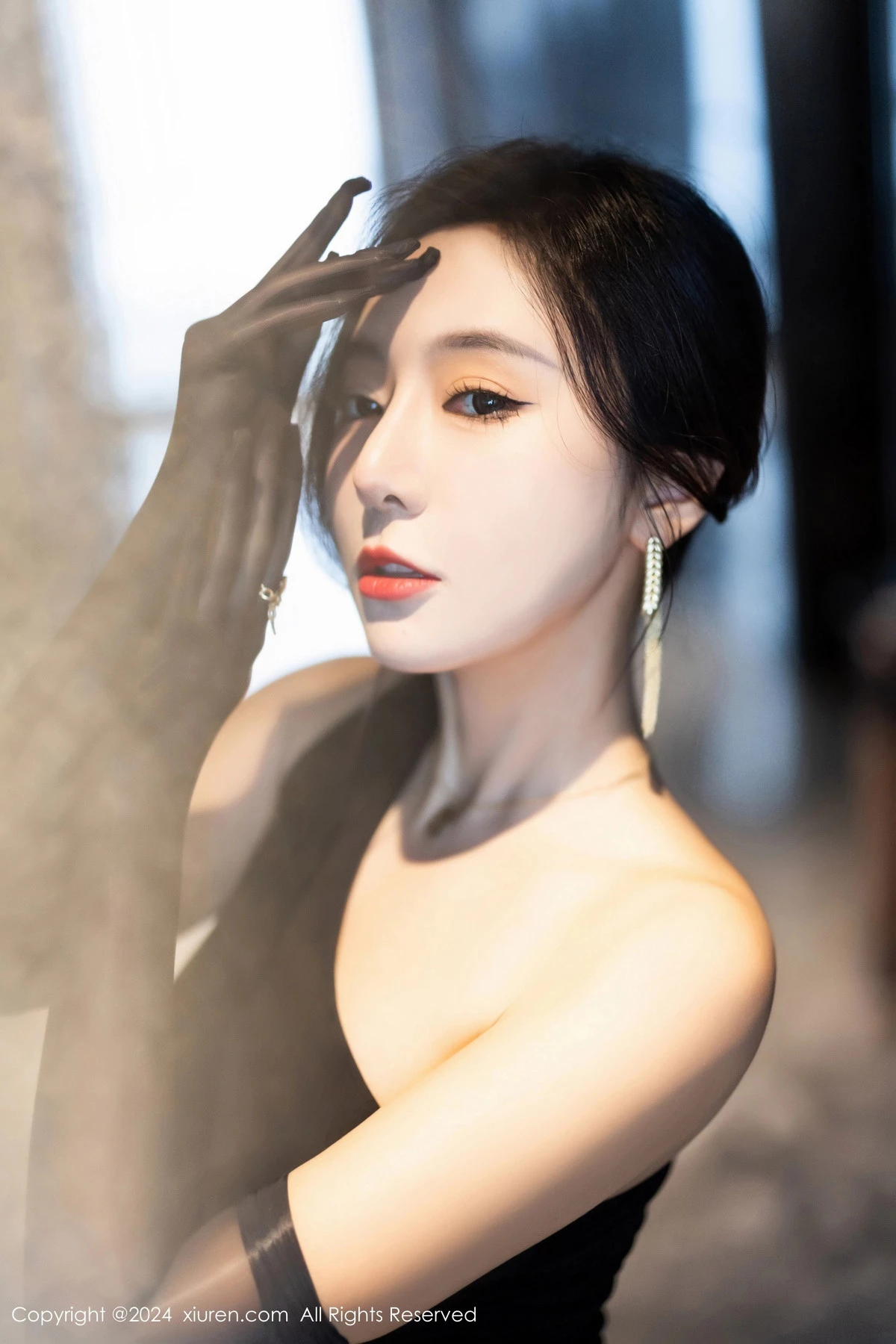 [[XiuRen秀人网]秀人网]No.8194_女神王馨瑶yanni黑色连衣长裙+黑色轻透情趣服饰惹火诱惑写真82P