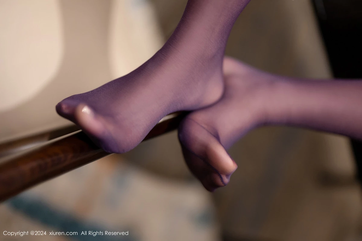 [[XiuRen秀人网]秀人网]No.8200_女神徐莉芝Booty黑色连衣长裙+紫色情趣服饰秀曼妙身姿诱惑写真88P