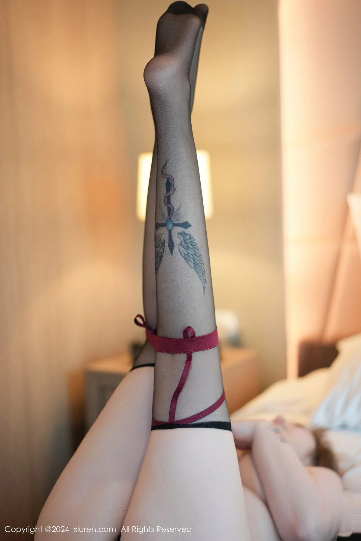 [[XiuRen秀人网]秀人网]No.8198_女神妲己_Toxic性感网纱连衣短裙配黑丝吊袜秀完美身材诱惑写真80P