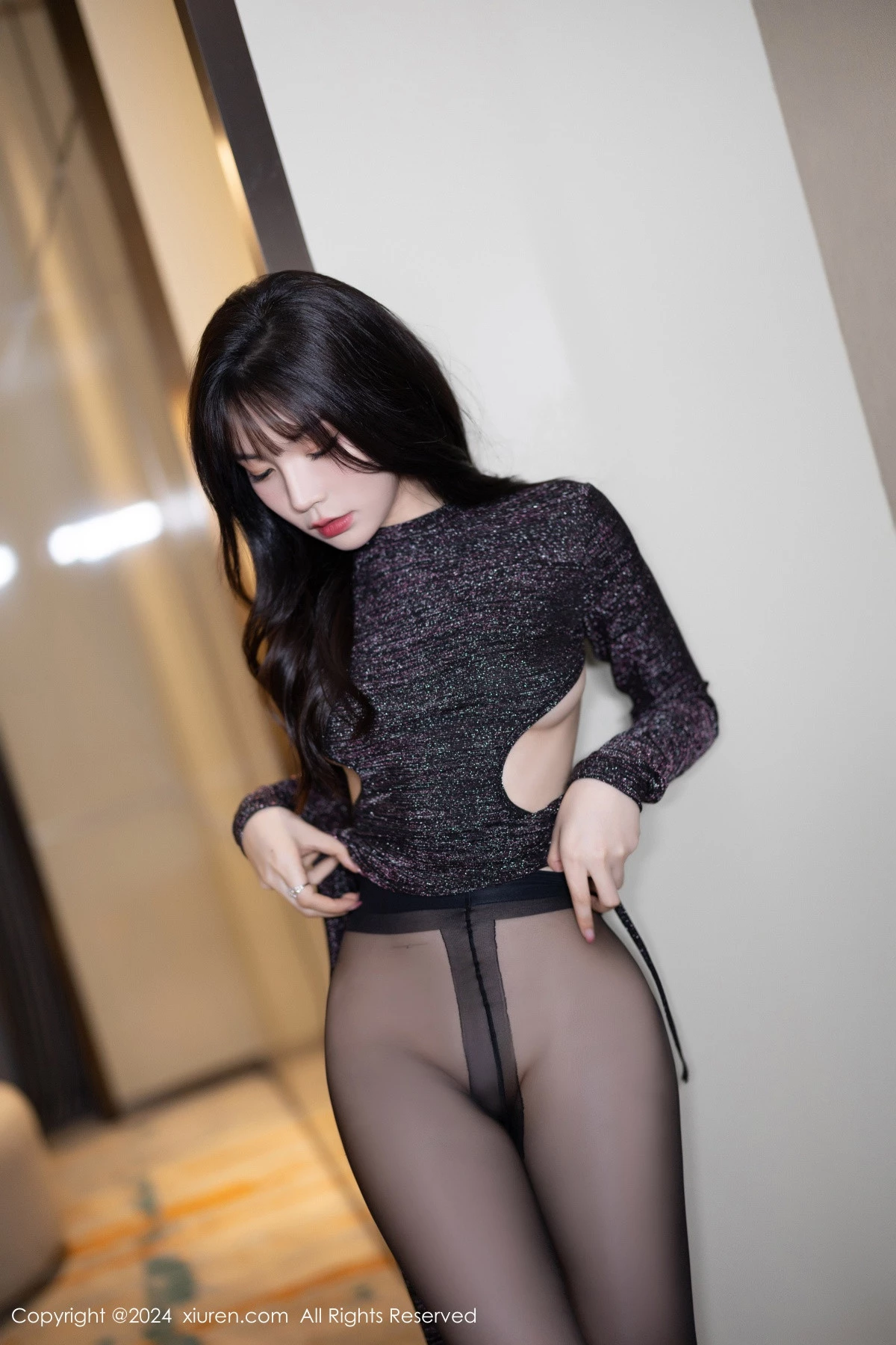 [[XiuRen秀人网]秀人网]No.8200_女神徐莉芝Booty黑色连衣长裙+紫色情趣服饰秀曼妙身姿诱惑写真88P