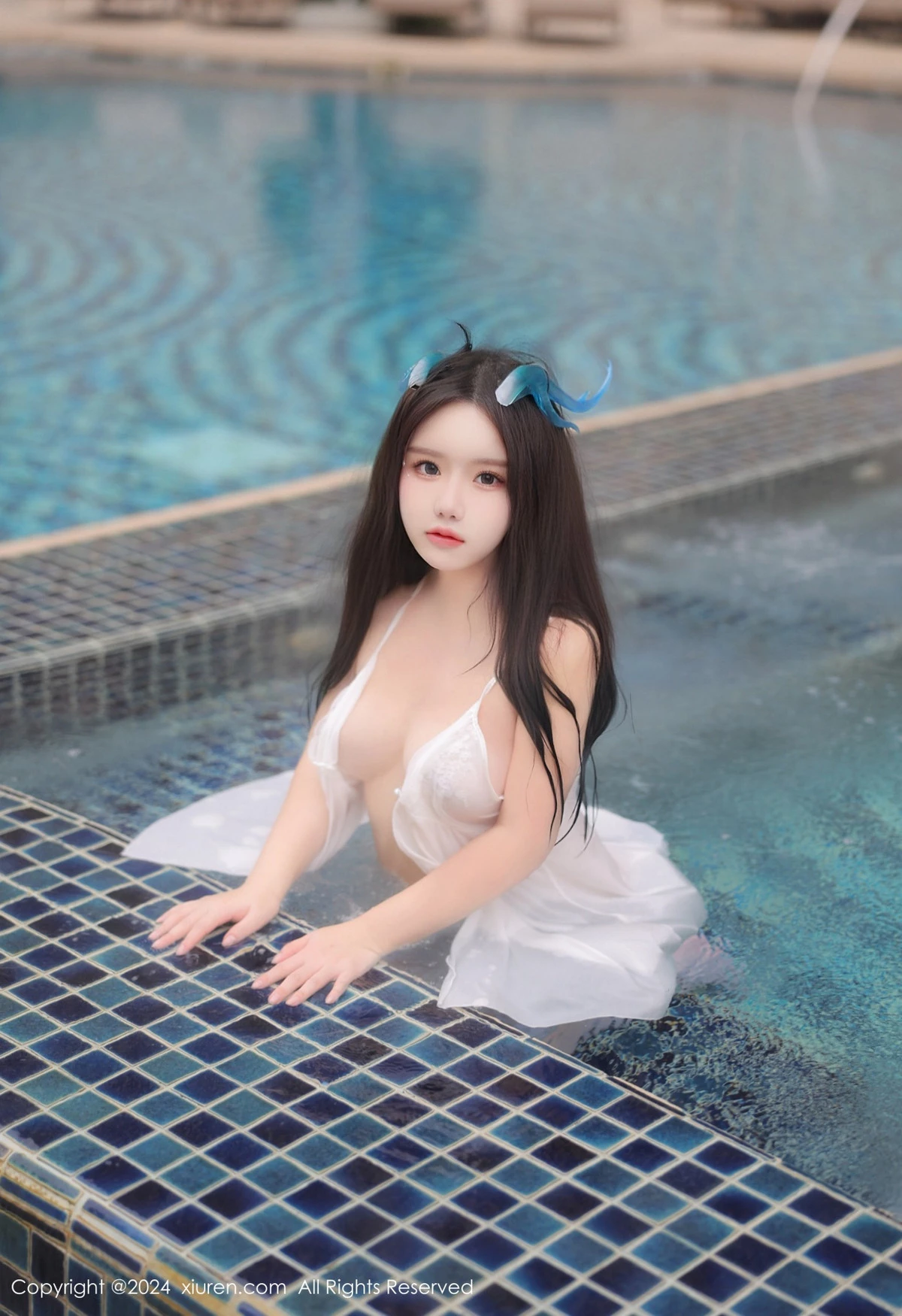 [[XiuRen秀人网]秀人网]No.8218_模特小薯条nienie小龙女装扮性感白色服饰配白丝袜完美诱惑写真91P