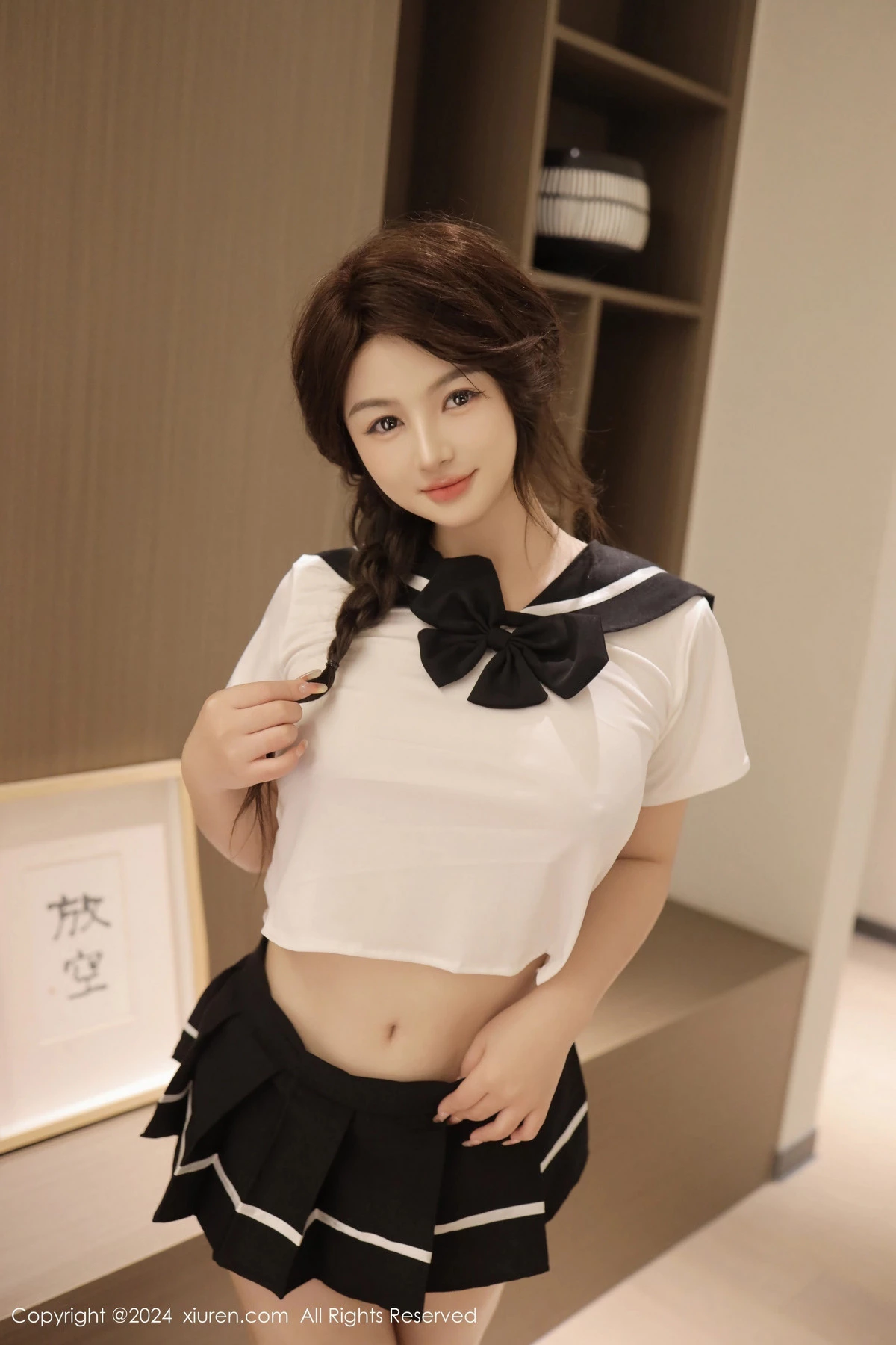[[XiuRen秀人网]秀人网]No.8229_模特沈思怡性感学生短裙套装配白色腿袜秀翘臀美腿迷人诱惑写真55P