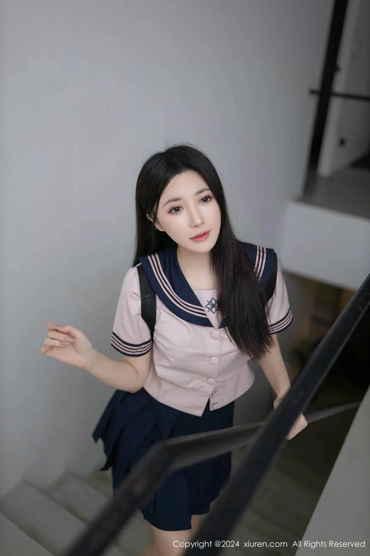 [[XiuRen秀人网]秀人网]No.8244_模特鱼子酱Fish性感JK制服配情趣内衣秀曼妙身姿迷人诱惑写真80P