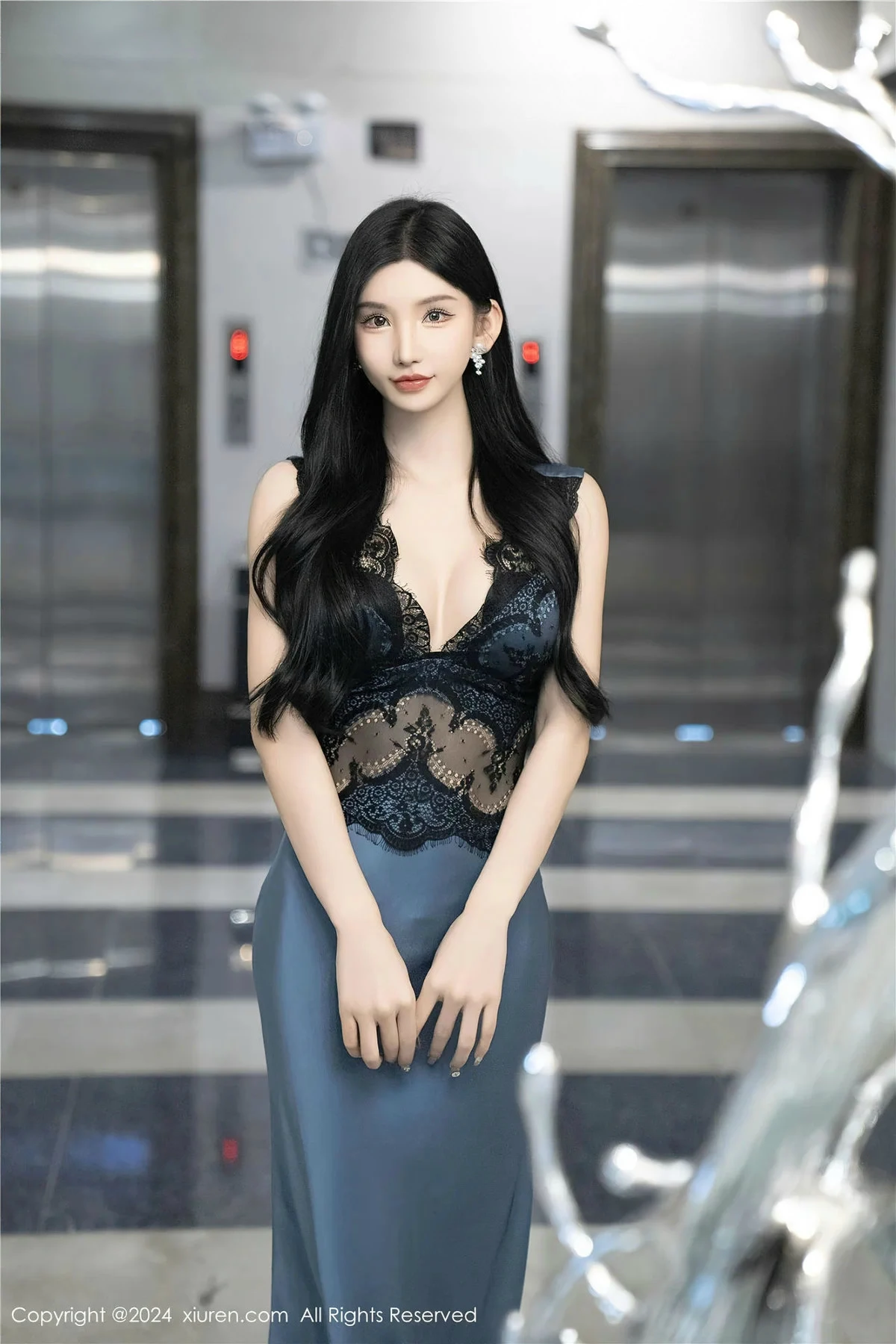 [[XiuRen秀人网]秀人网]No.8242_女神周于希Sally性感蕾丝长裙+黑色薄纱连体衣秀完美身材诱惑写真115P