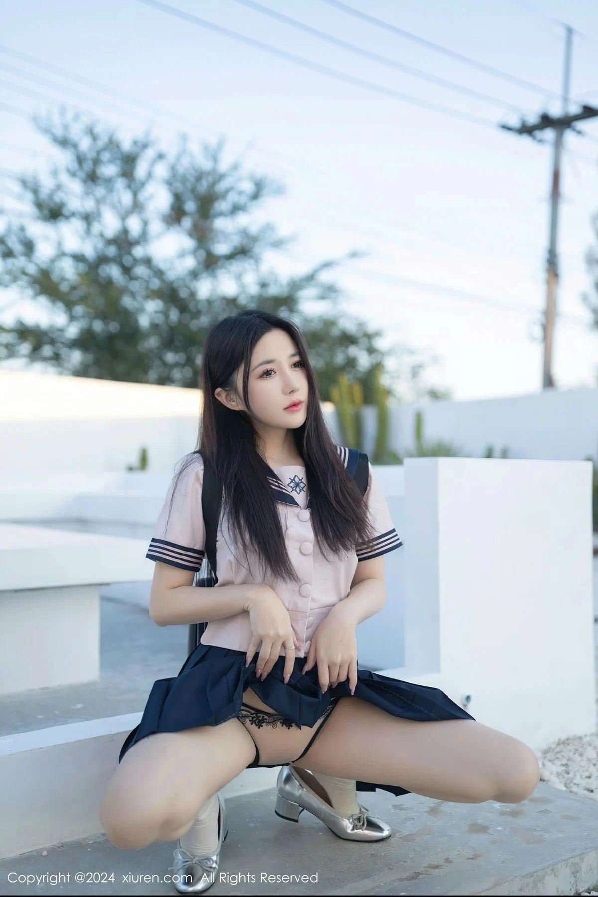 [[XiuRen秀人网]秀人网]No.8244_模特鱼子酱Fish性感JK制服配情趣内衣秀曼妙身姿迷人诱惑写真80P