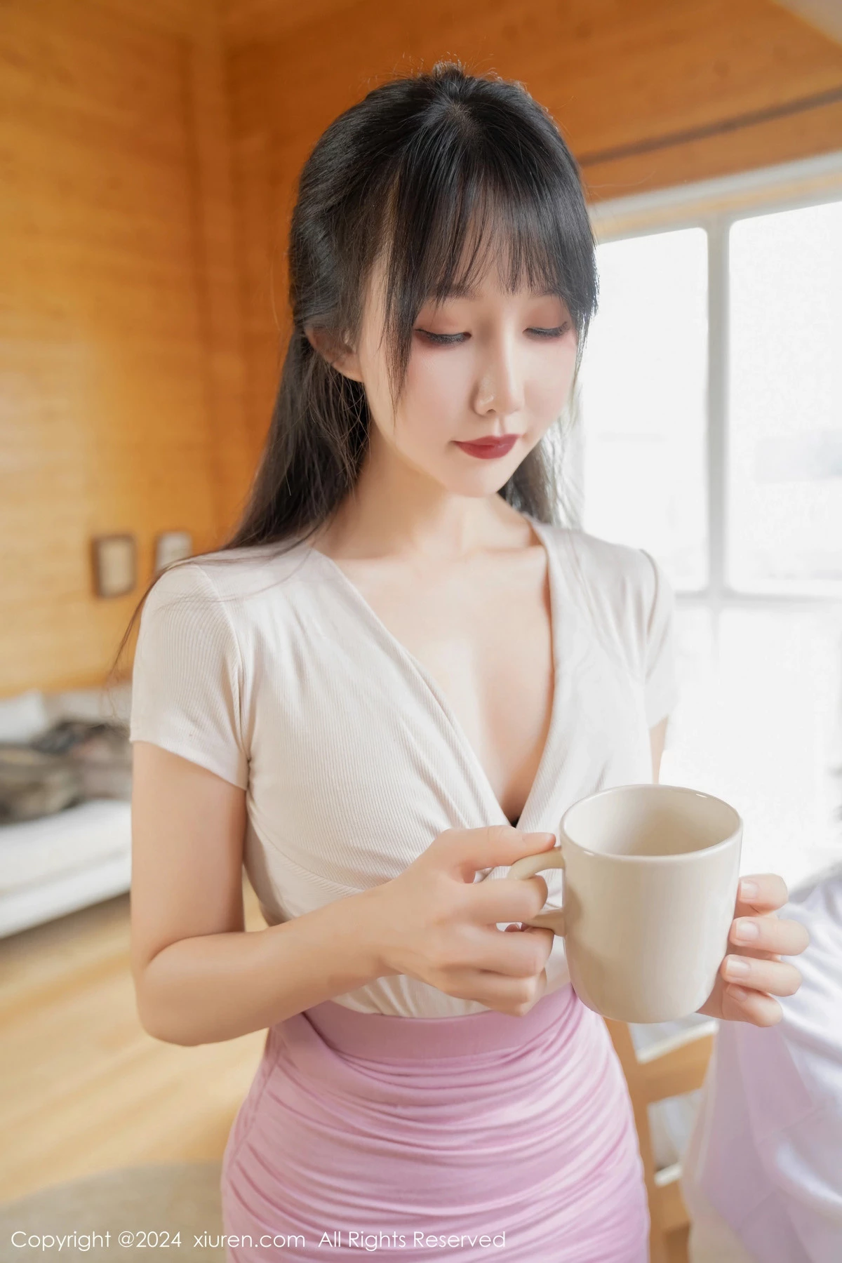 [[XiuRen秀人网]秀人网]No.8112_模特波巧酱家庭教师主题性感白T配粉色短裙秀完美身材诱惑写真85P