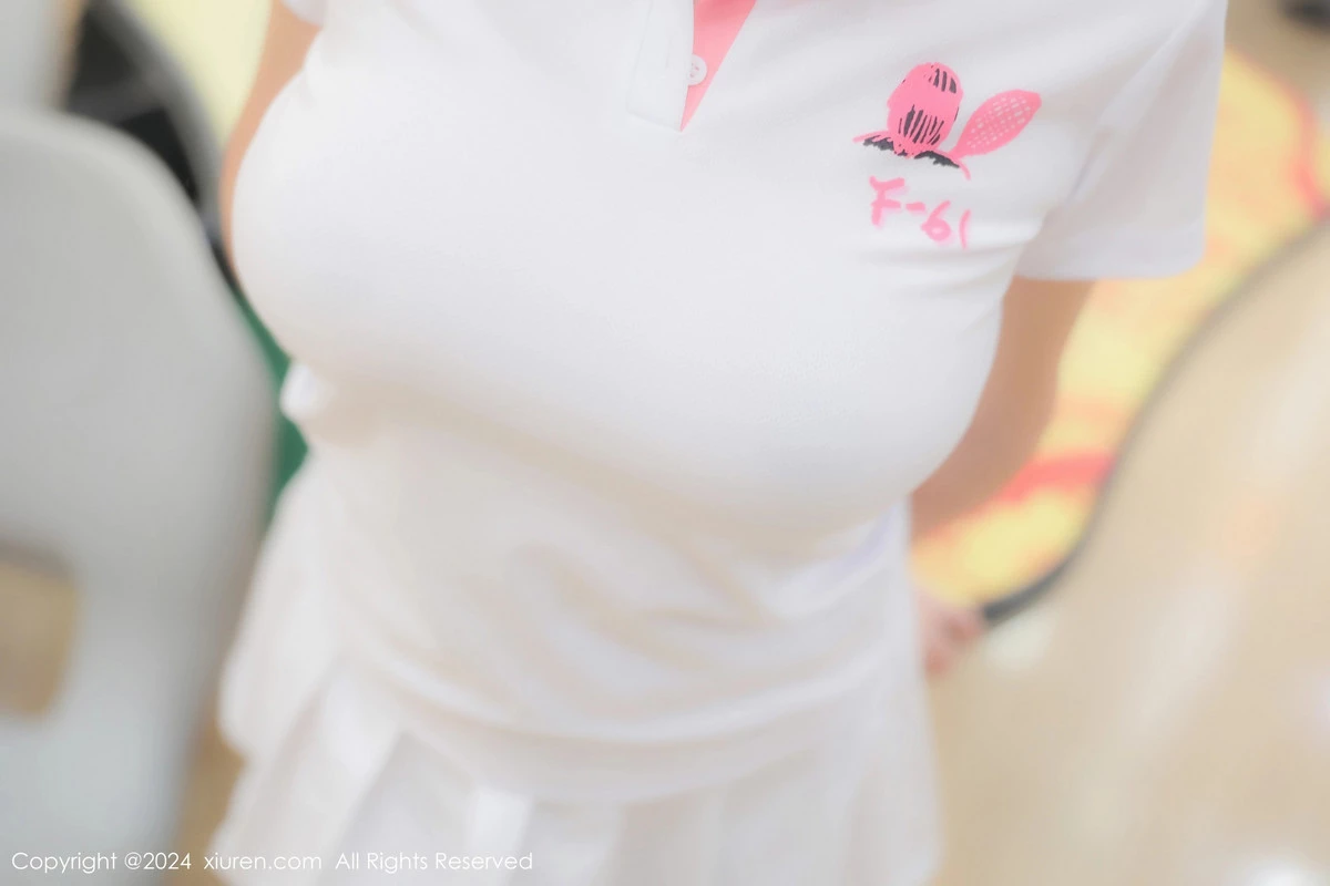 [[XiuRen秀人网]秀人网]No.8118_模特小薯条nienie球馆场景性感运动短裙套装秀丰腴身材诱惑写真80P