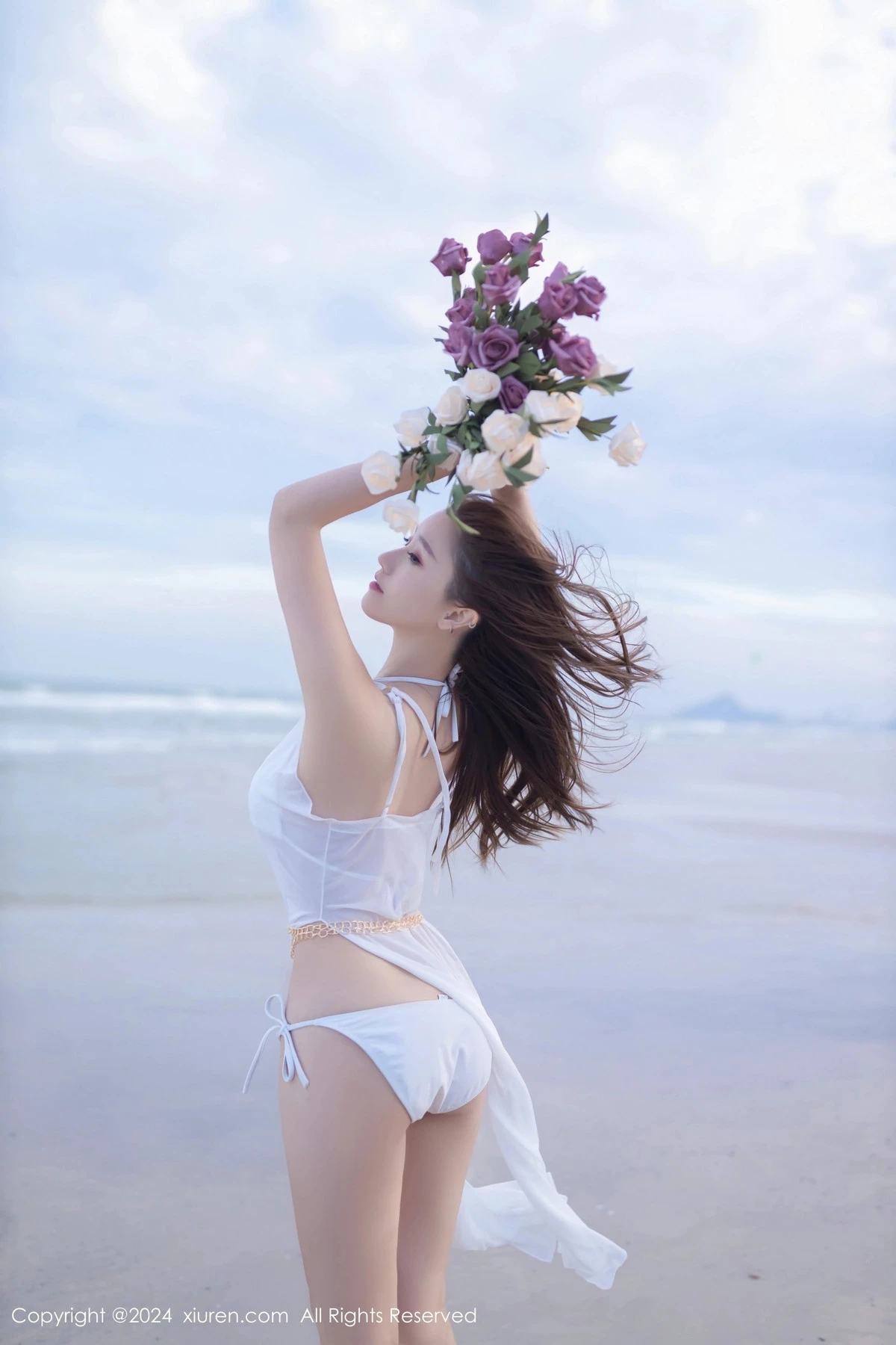 [[XiuRen秀人网]秀人网]No.8123_模特杏子Yada户外性感白色比基尼服饰秀完美身材迷人诱惑写真81P