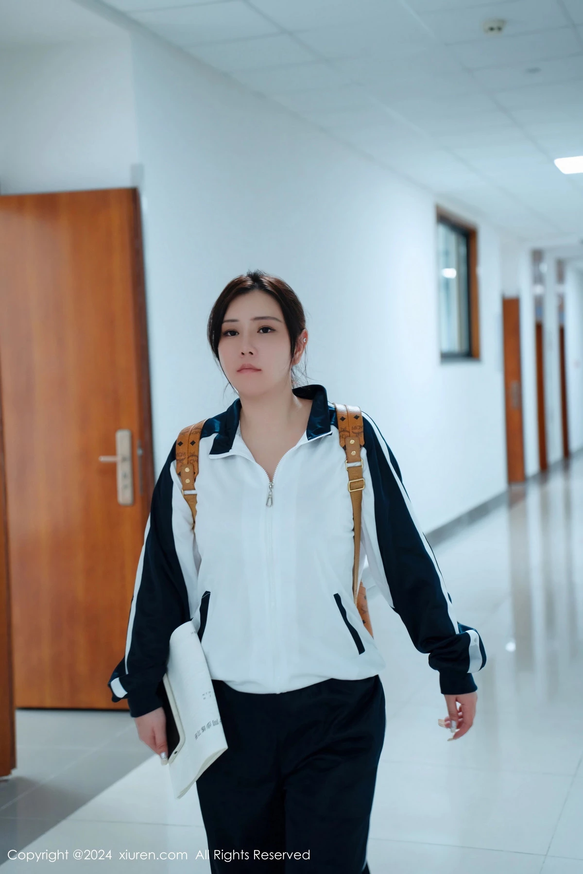 [[XiuRen秀人网]秀人网]No.8122_模特王婉悠Queen教师场景性感学生制服秀丰腴身材惹火诱惑写真80P