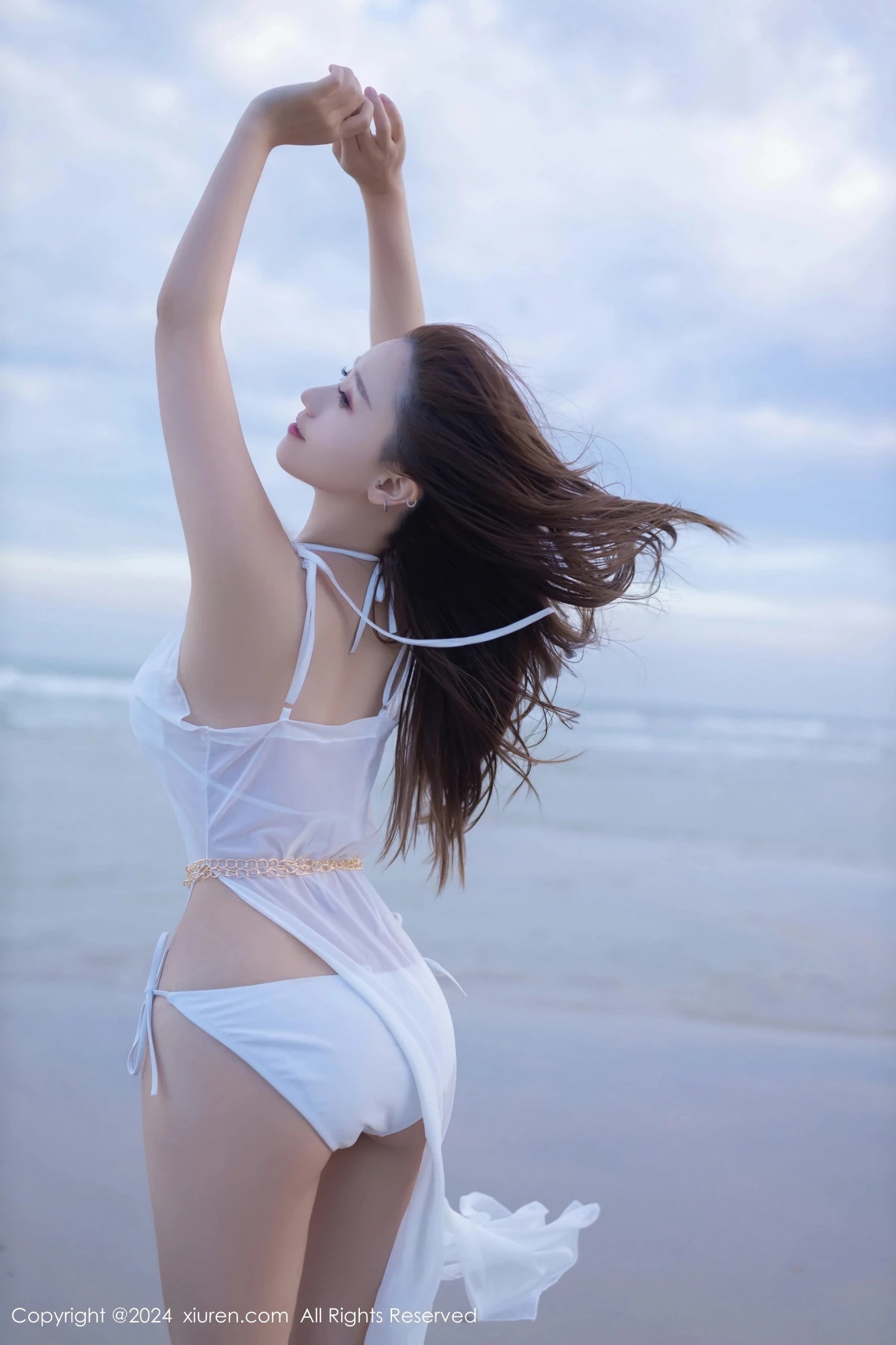 [[XiuRen秀人网]秀人网]No.8123_模特杏子Yada户外性感白色比基尼服饰秀完美身材迷人诱惑写真81P