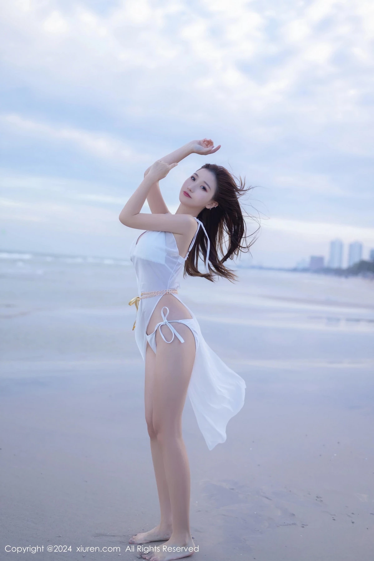 [[XiuRen秀人网]秀人网]No.8123_模特杏子Yada户外性感白色比基尼服饰秀完美身材迷人诱惑写真81P