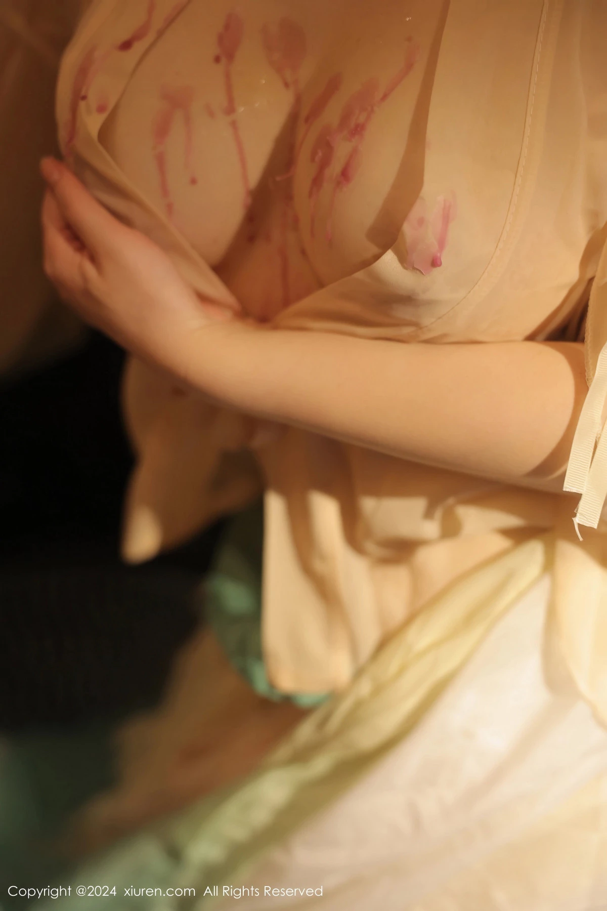 [[XiuRen秀人网]秀人网]No.8128_模特诗诗kiki浴室场景性感古装情趣服饰秀丰腴有致身材诱惑写真82P