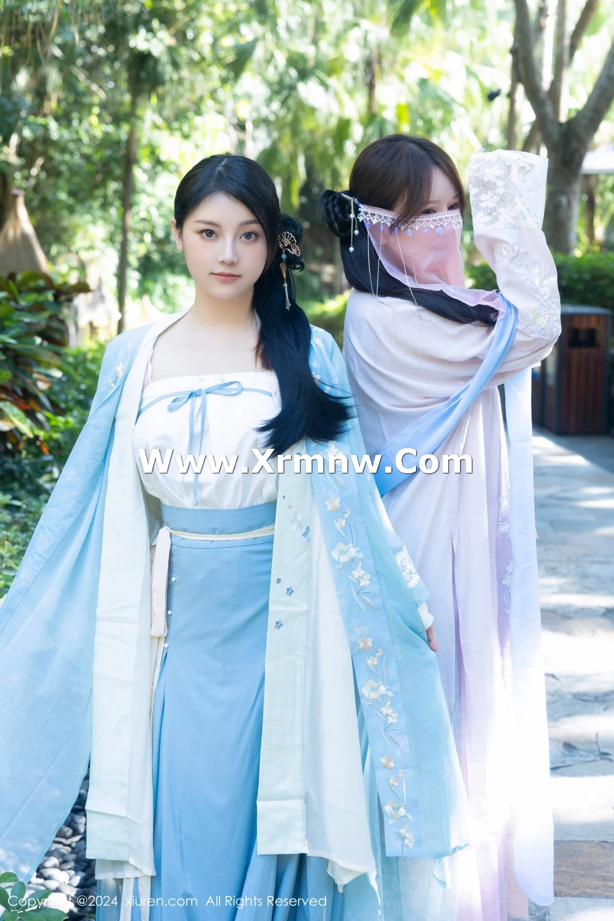 [[XiuRen秀人网]秀人网]No.8137_模特合集女神豆瓣酱性感姐妹花私房情趣古典服饰完美诱惑写真84P