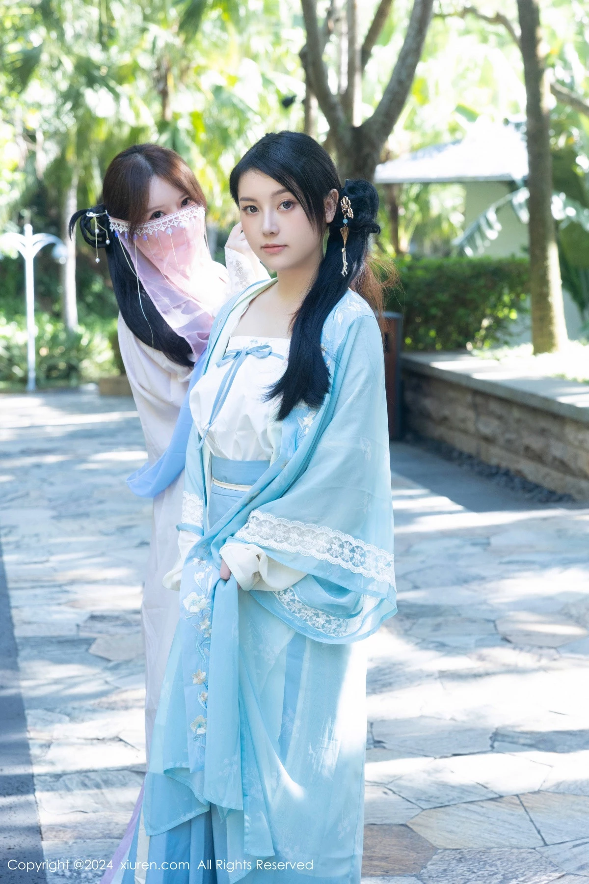 [[XiuRen秀人网]秀人网]No.8137_模特合集女神豆瓣酱性感姐妹花私房情趣古典服饰完美诱惑写真84P