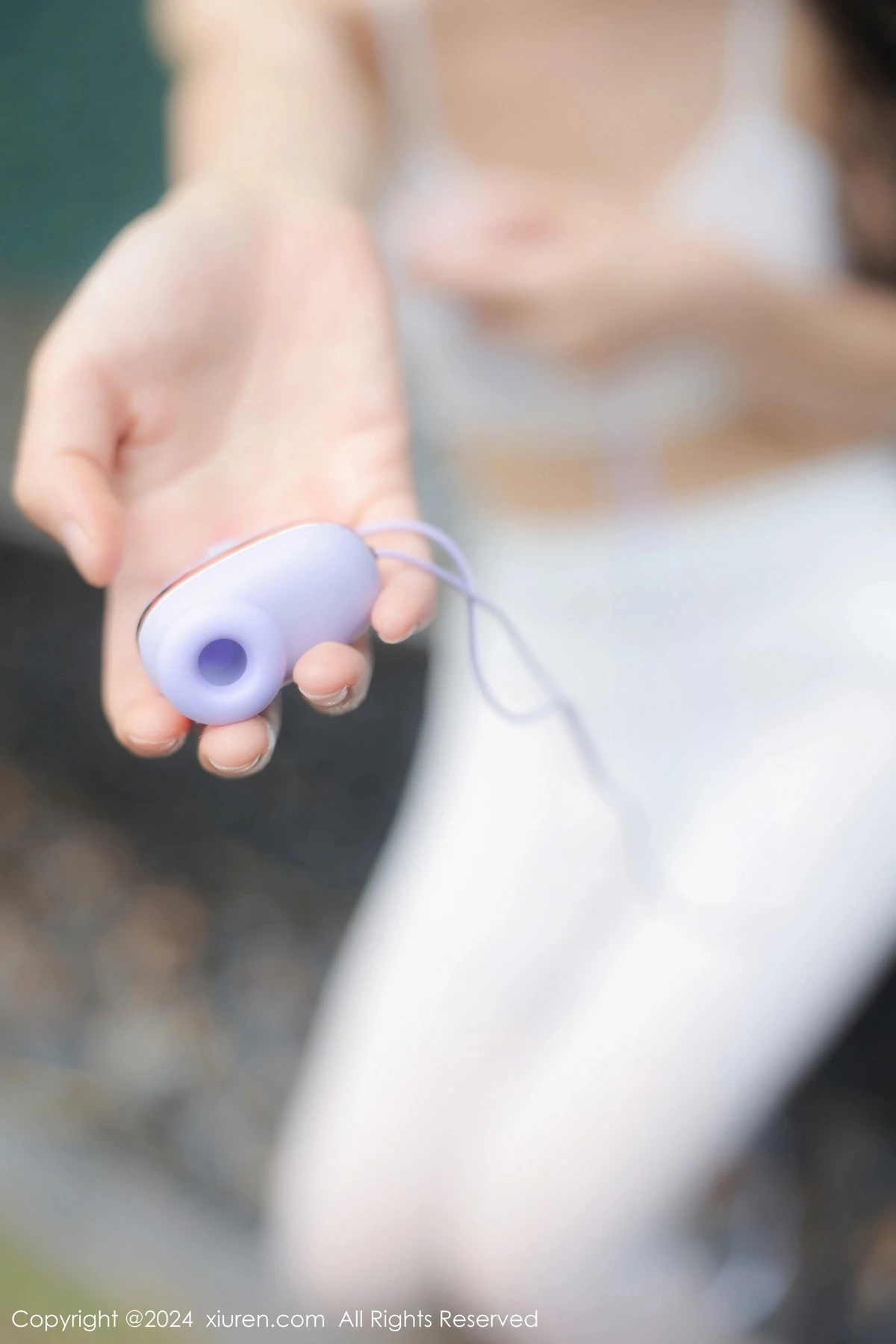 [[XiuRen秀人网]秀人网]No.8132_模特桃妖夭户外白色内衣配性感白色露臀裤秀曼妙身姿诱惑写真78P