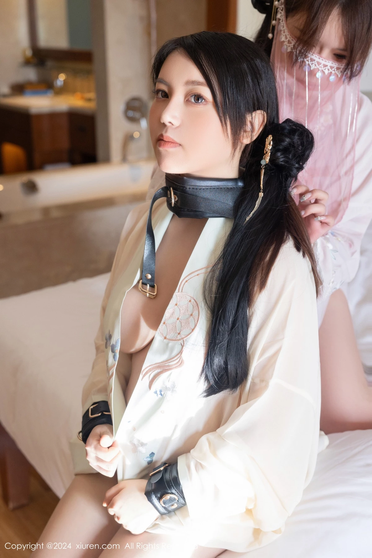 [[XiuRen秀人网]秀人网]No.8137_模特合集女神豆瓣酱性感姐妹花私房情趣古典服饰完美诱惑写真84P