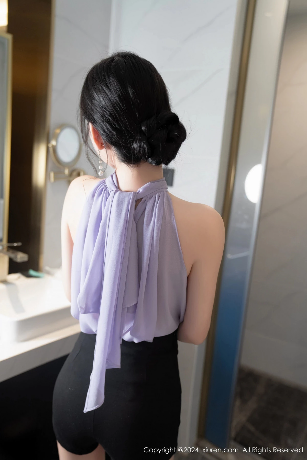 [[XiuRen秀人网]秀人网]No.8136_女神周于希Sally会所剧情灰色上衣配超薄闪亮肉丝撩人诱惑写真91P