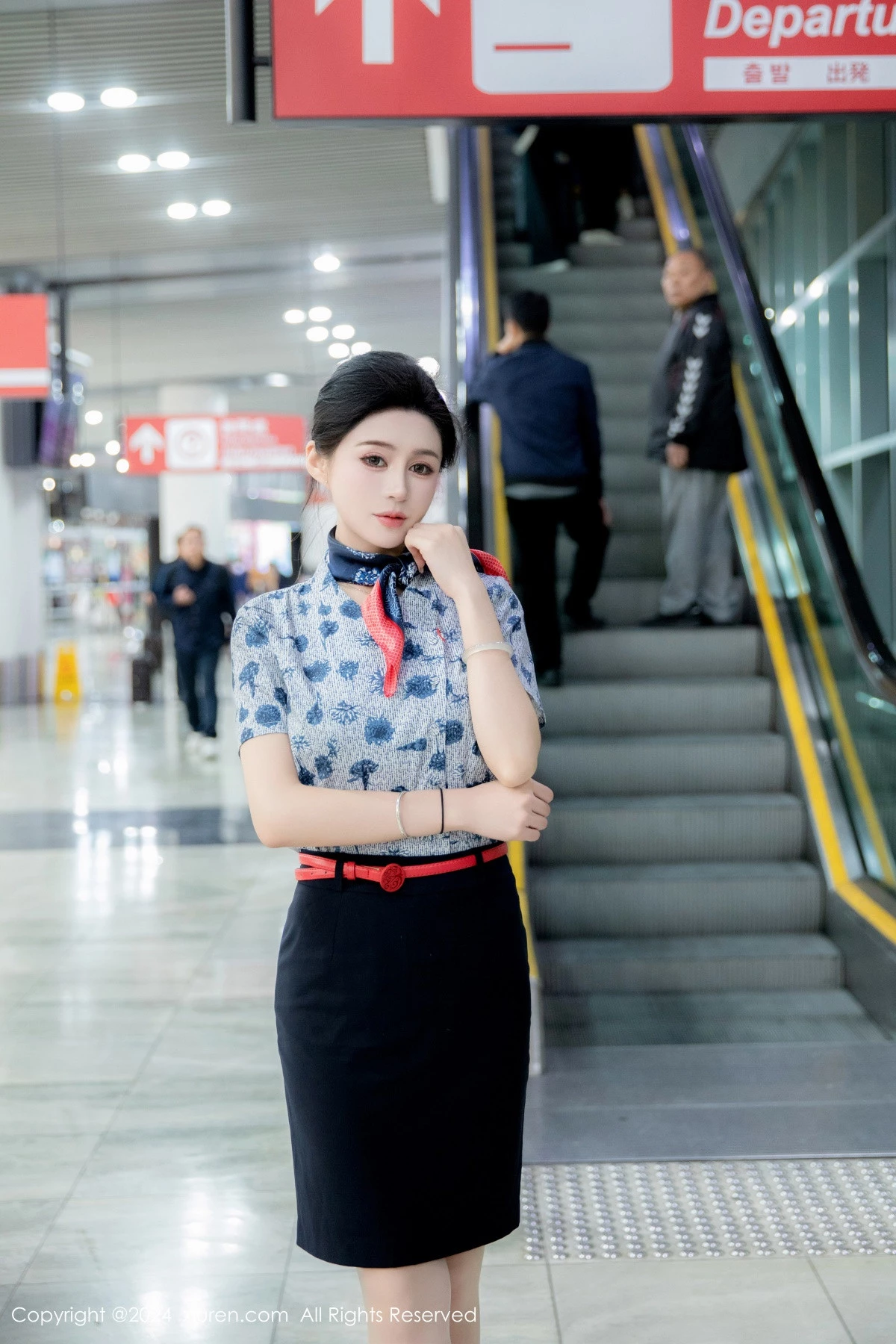 [[XiuRen秀人网]秀人网]No.8248_模特林幼一性感空姐制服露绿色内衣配开档肉丝秀丰腴身姿诱惑写真78P