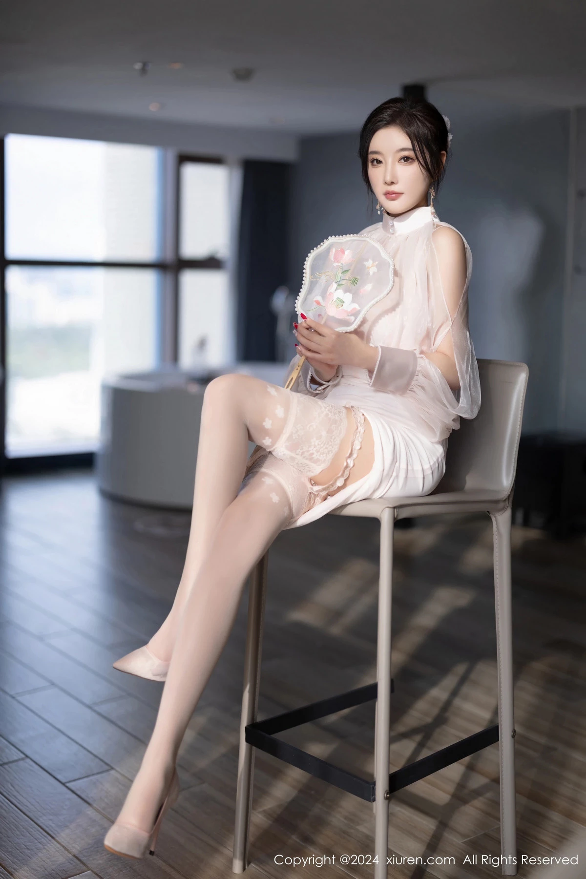 [[XiuRen秀人网]秀人网]No.8294_女神杨晨晨Yome浅粉色情趣内衣配浅粉丝袜秀完美身材诱惑写真80P