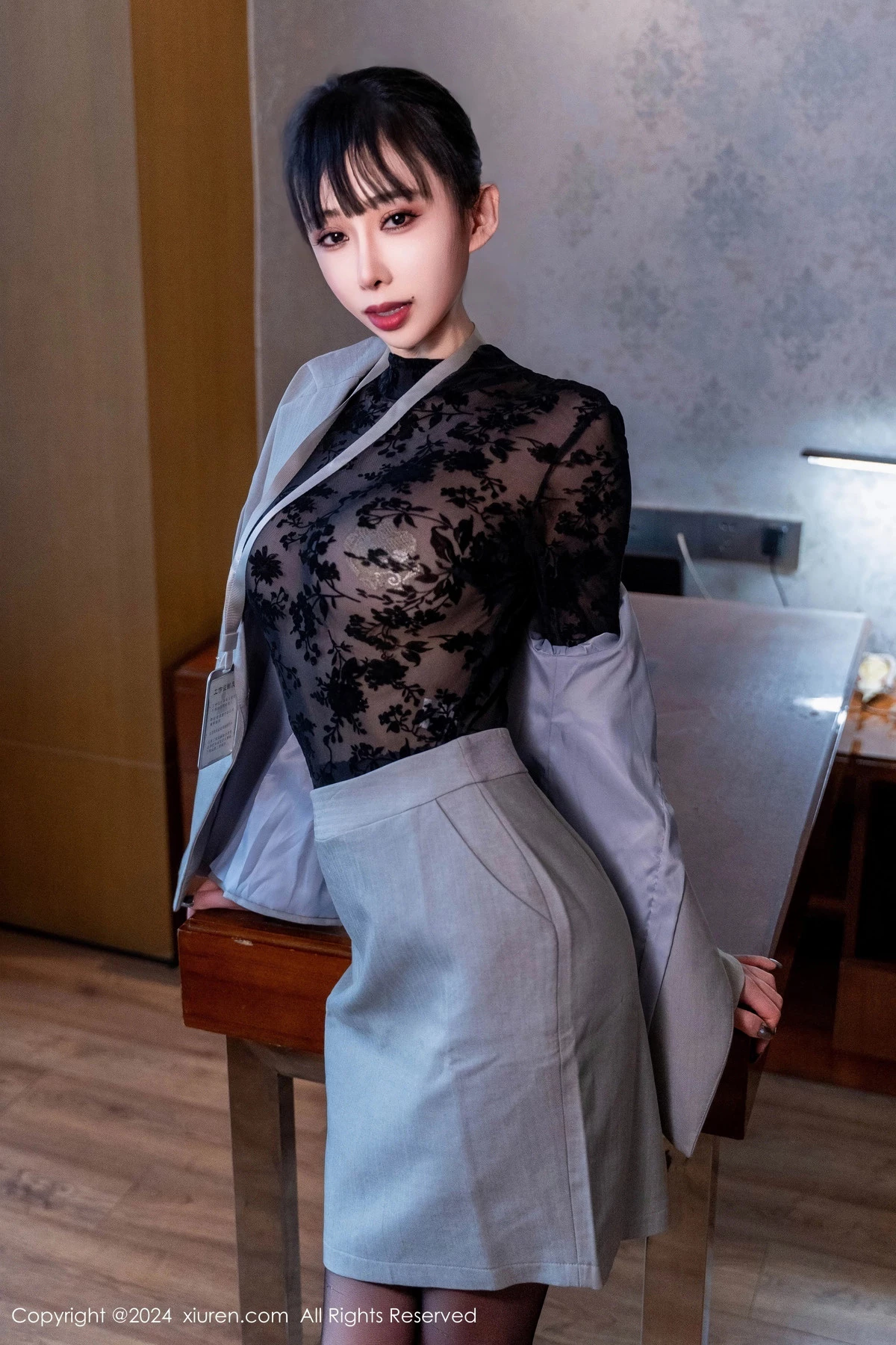 [[XiuRen秀人网]秀人网]No.8290_模特宝宝甜办公室OL制服露黑色缕空连体衣配超薄黑丝诱惑写真69P