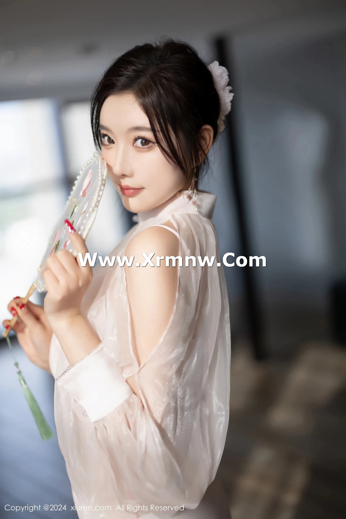 [[XiuRen秀人网]秀人网]No.8294_女神杨晨晨Yome浅粉色情趣内衣配浅粉丝袜秀完美身材诱惑写真80P